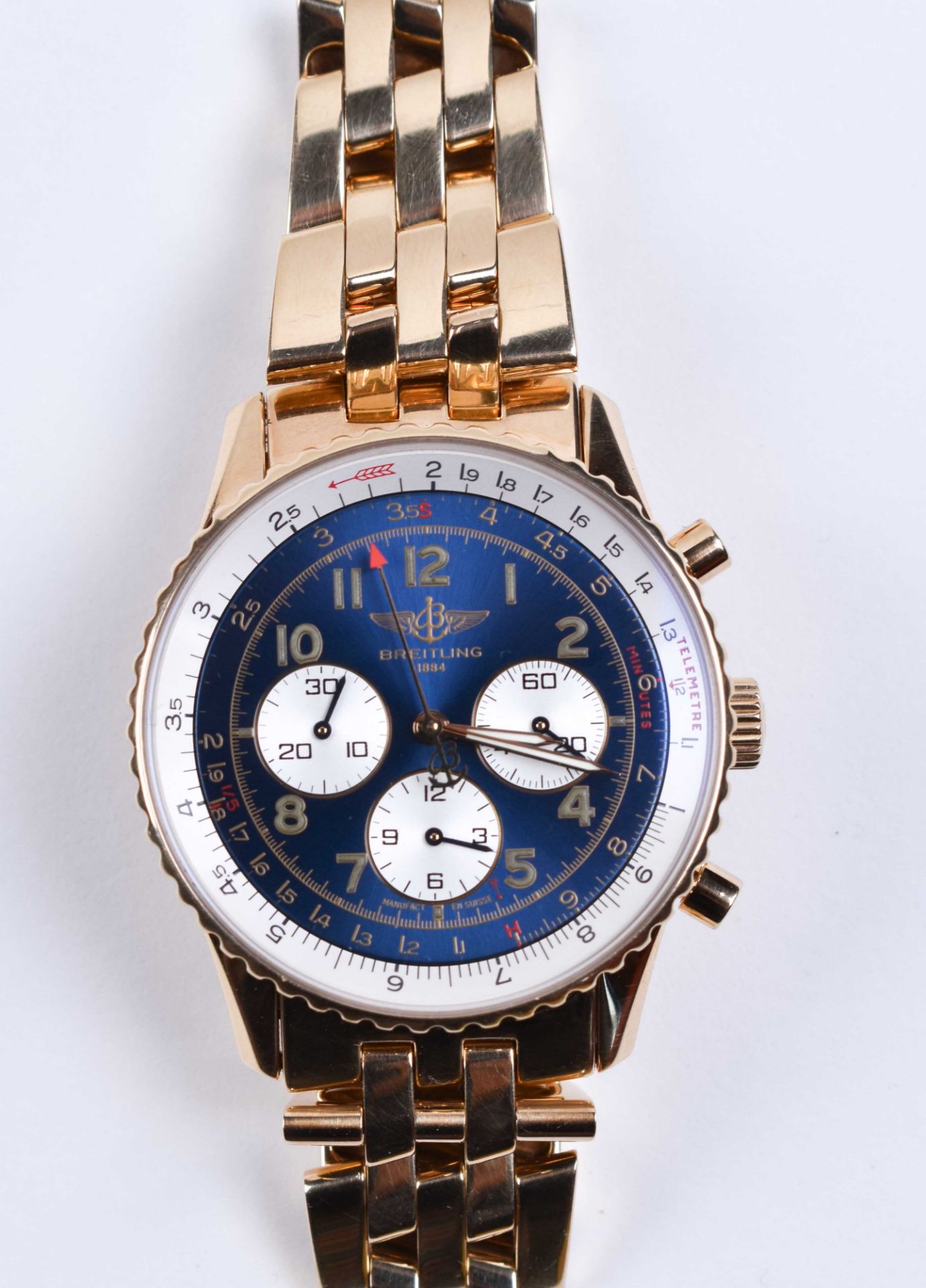 Breitling Navitimer 92 Wristwatch GoldBreitling Navitimer 92 Armbanduhr aus 18 Karat Gelbgold,