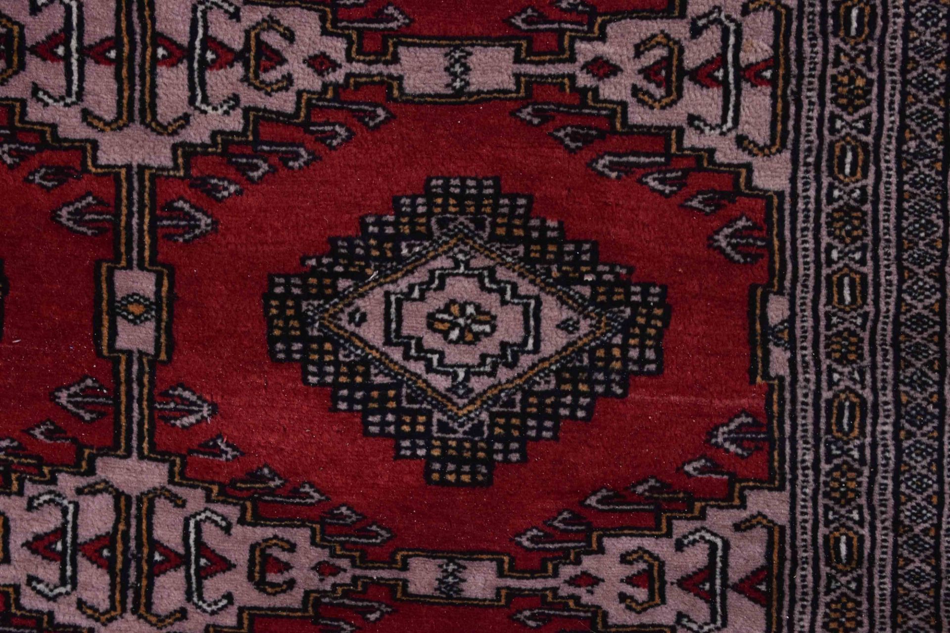 Alter Orientalischer Teppich197 cm x 128 cmOld oriental carpet197 cm x 128 cm - Bild 3 aus 4