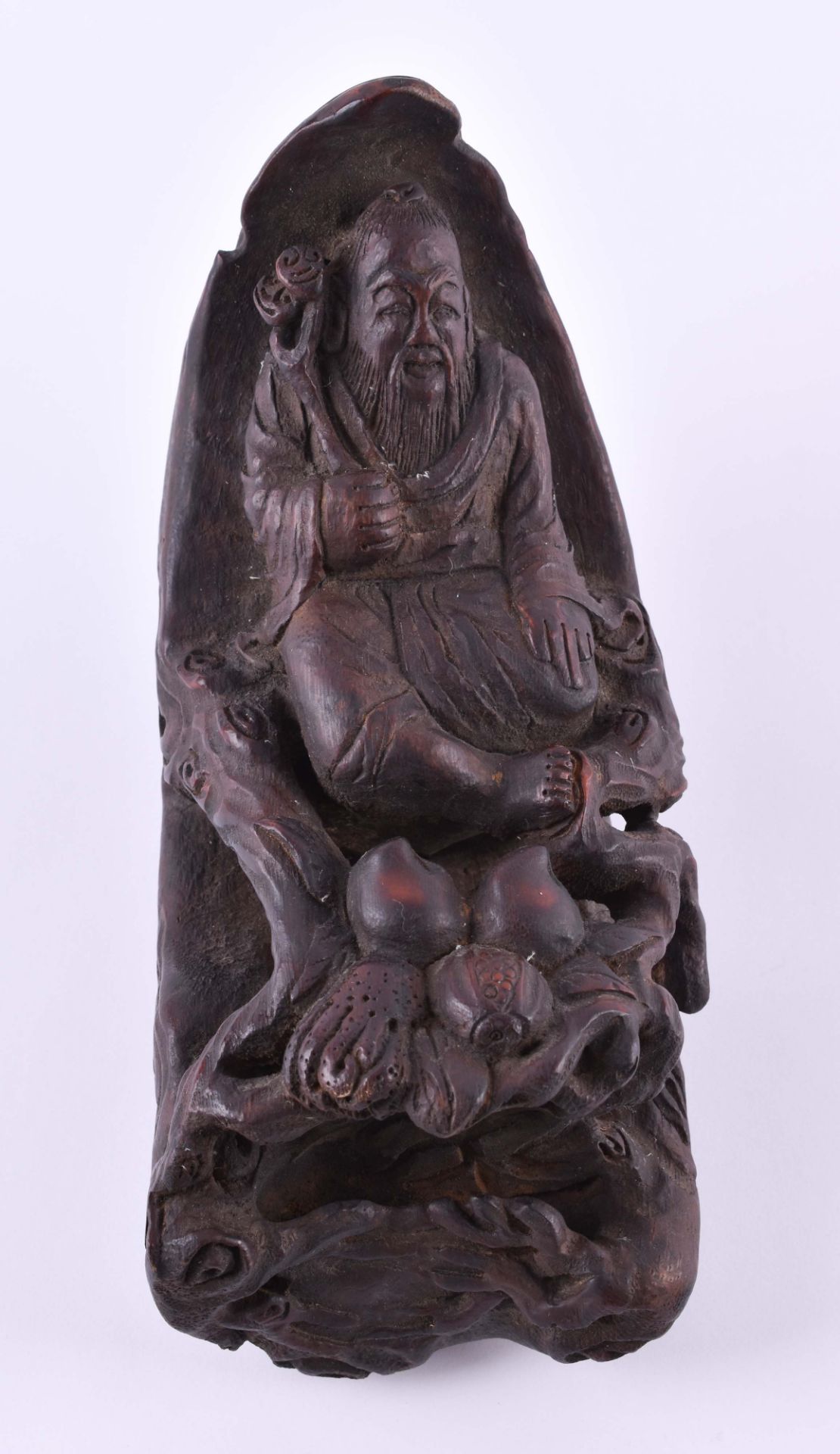Taoistischer Weiser China Qingperiode 19. Jhd.Holz, geschnitzt, Gelehrter mit Pfirsichen und - Bild 3 aus 5