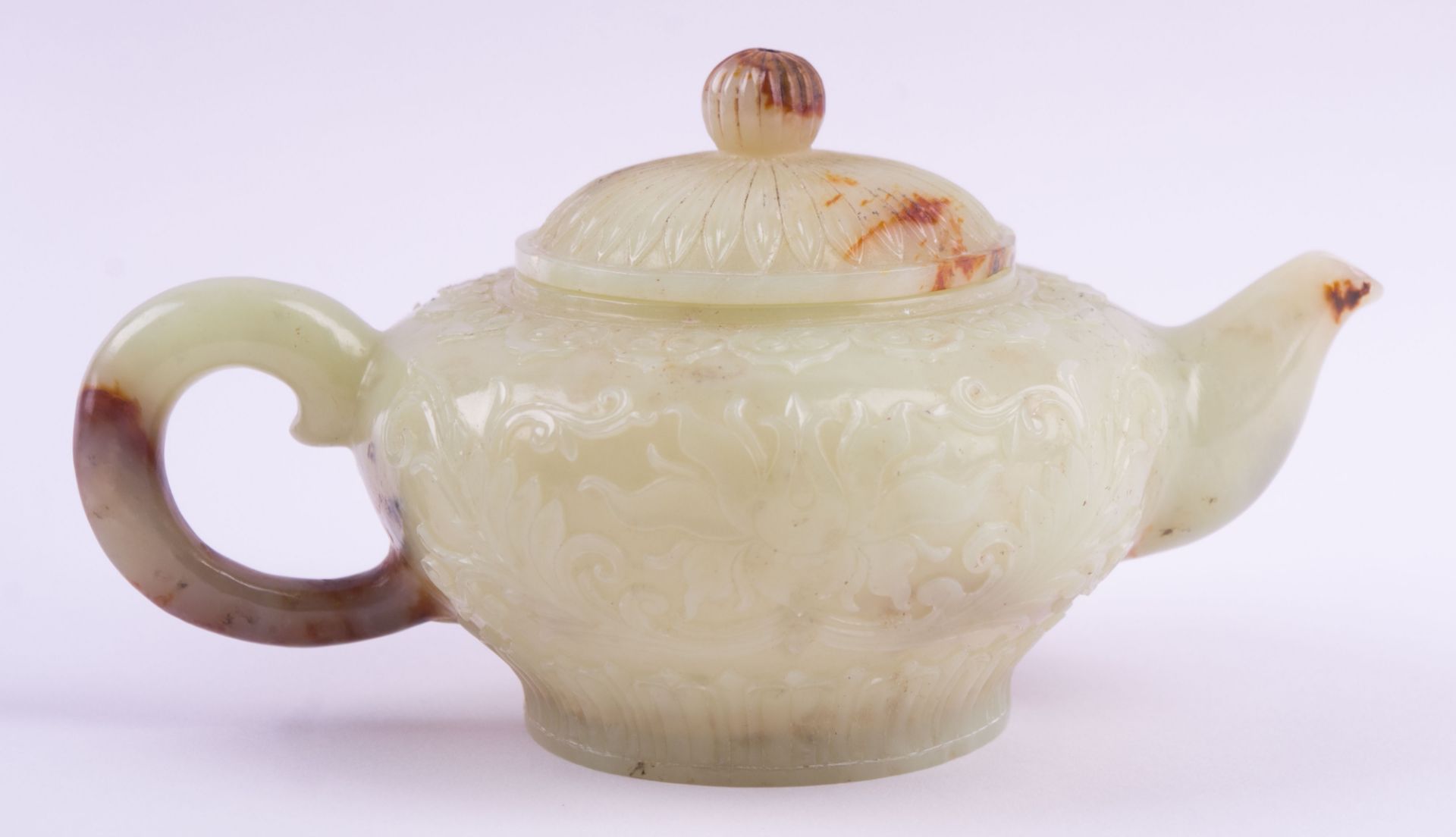 Kleine Jade-Teekanne China um 1900späte Qing Dynastie oder frühe Republikperiode, umlaufend sehr - Bild 2 aus 3