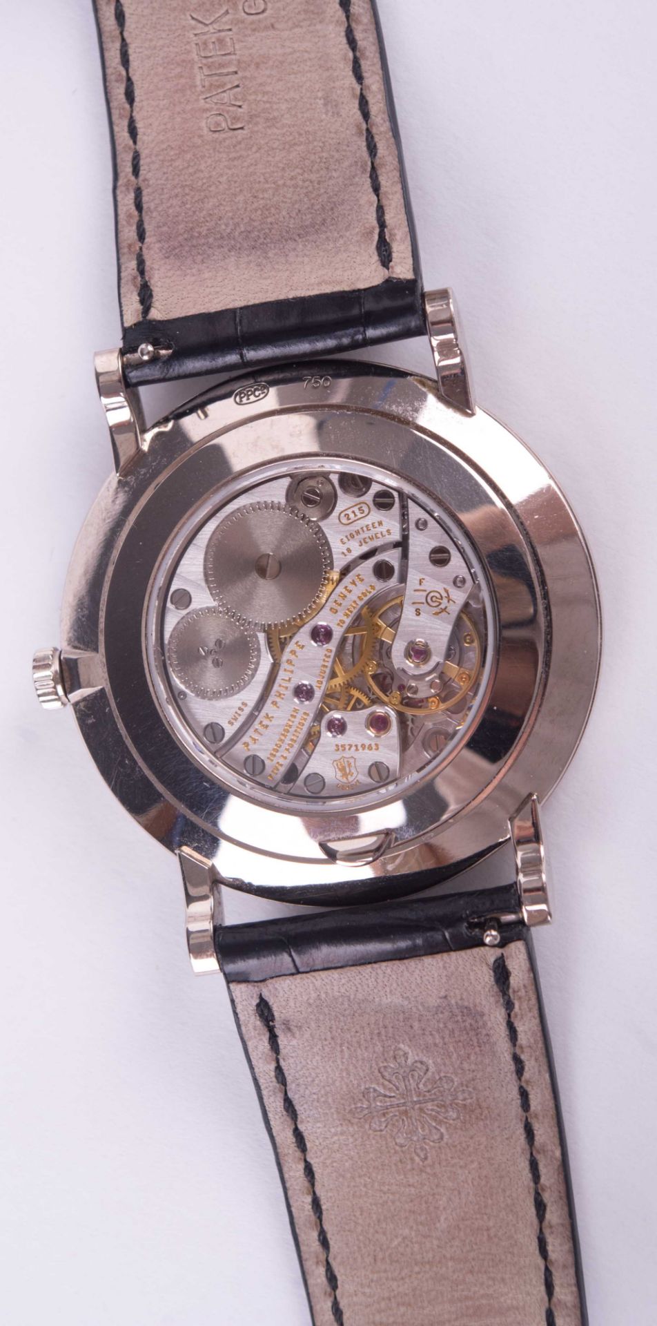 Herren Armbanduhr, Patek Philippe Calatrava 2007Weißgold 18 k, Kaliber 215 PS, Lederarmband, weisses - Bild 3 aus 4