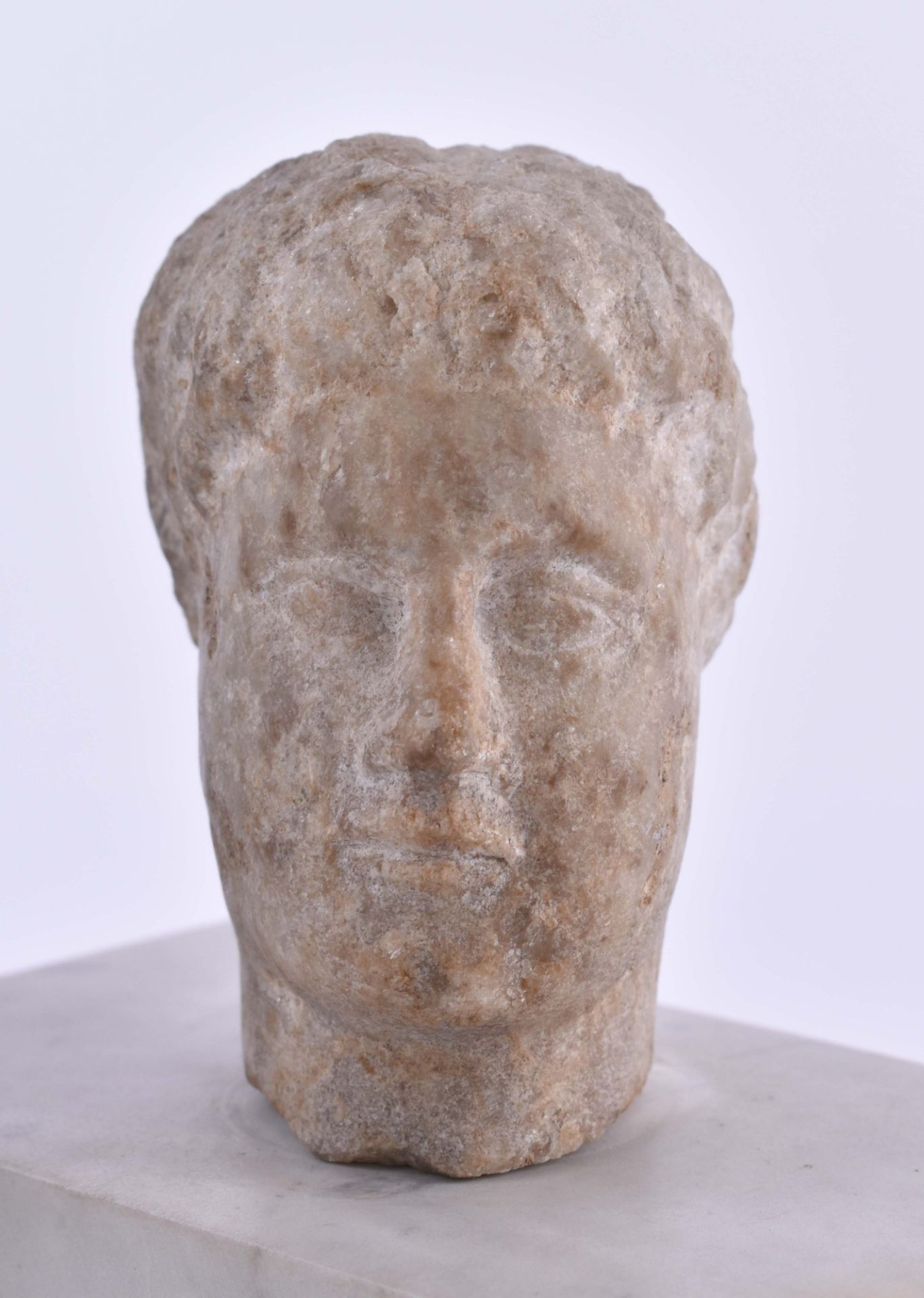Kopf eines Jünglings wohl 200 v.Chr. - Bild 3 aus 5
