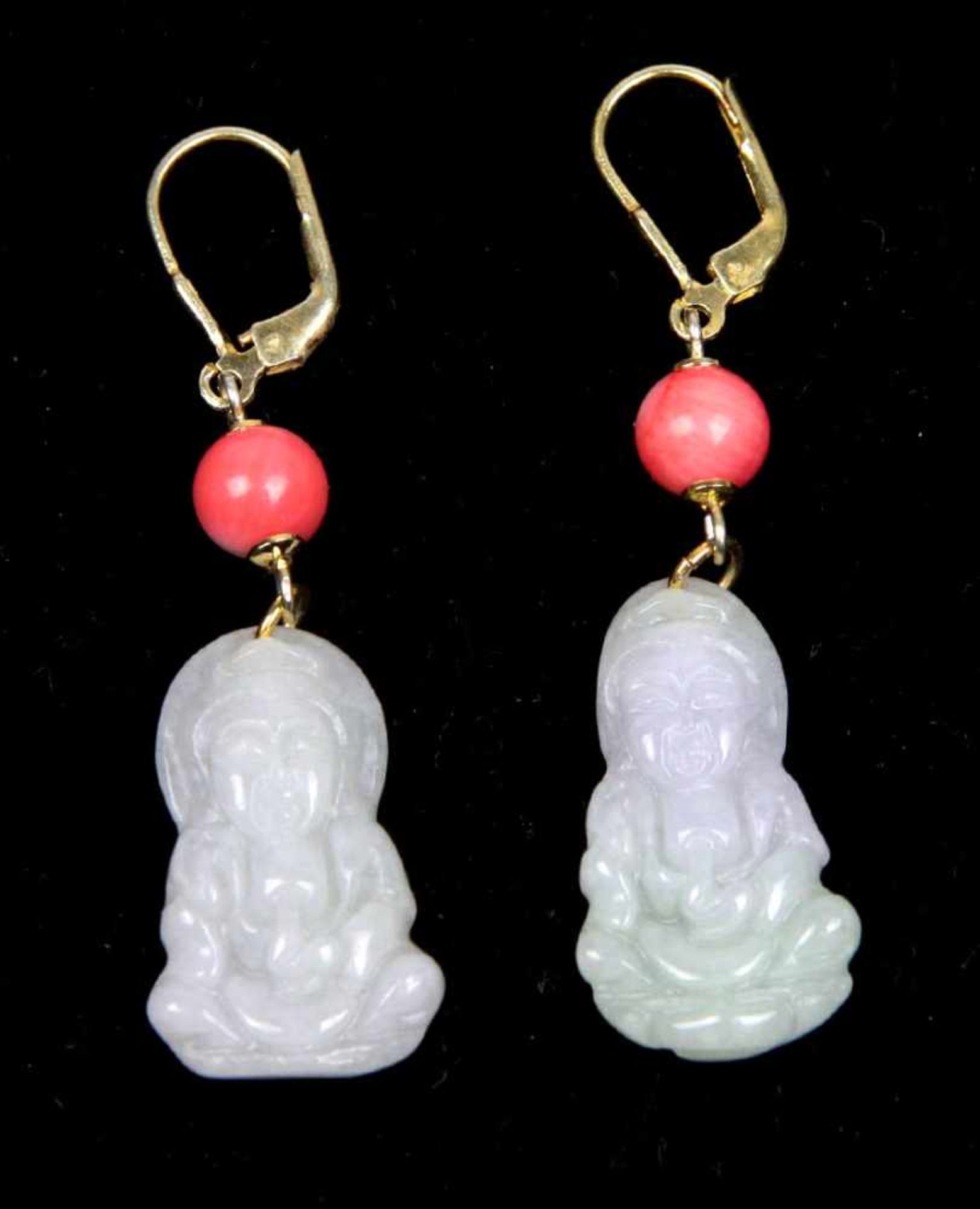 Ohrringe mit Jade Buddha u. KoralleSilber 925 in Gelbgold 585 vergoldet, Klapp-Ohrbügel mit rosa