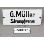 Firmen- und Kontor-Schildrechteckige Porzellanplatte mit zweizeiliger Aufschrift *G. Müller