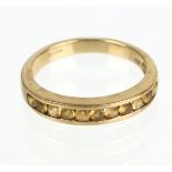Ring mit gelbem Saphir - GG 375in Gelbgold 375 (9 Karat) gearbeitet u. punziert, Ring mit 11