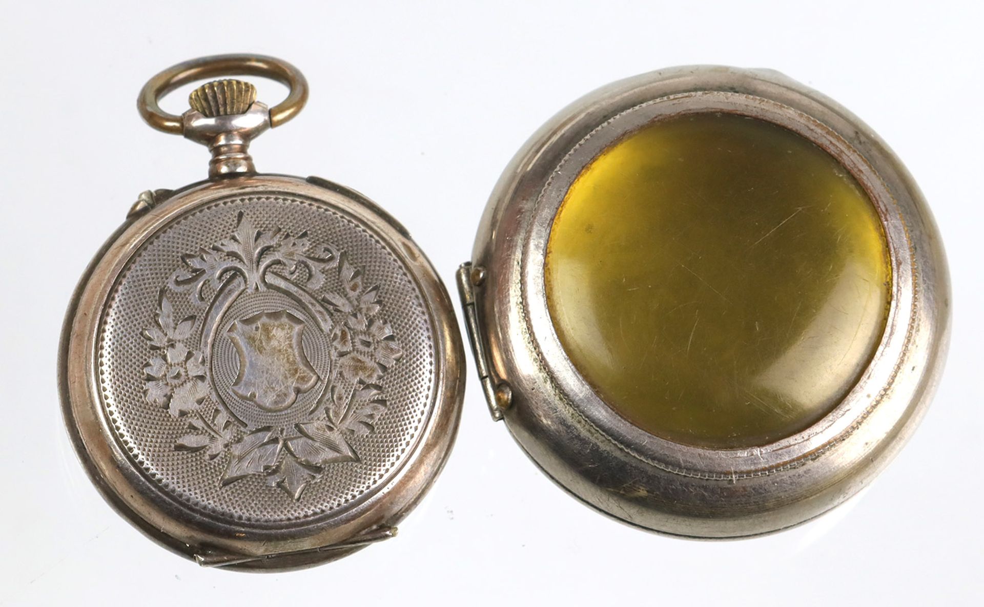 Taschenuhr mit KapselSilber 800, fein graviertes Gehäuse mit freier Wappen-Kartusche, verglastes - Bild 2 aus 2