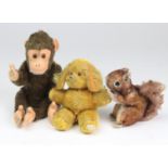 3 Miniatur Plüschtieredabei Steiff Eichhörnchen Perry L ca. 10 cm, mit Knopf im Ohr sowie Affe Toldi