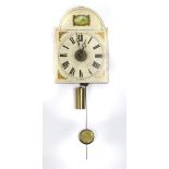 Schilderuhr mit Weckwerk um 1860/80Wanduhr in Form einer Schilderuhr mit Holzgehäuse ausgeführt,