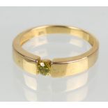 Damen Ring mit Sphen - GG 375in Gelbgold 375 (9 Karat) gearbeitet u. punziert, Bandring mit Sphen