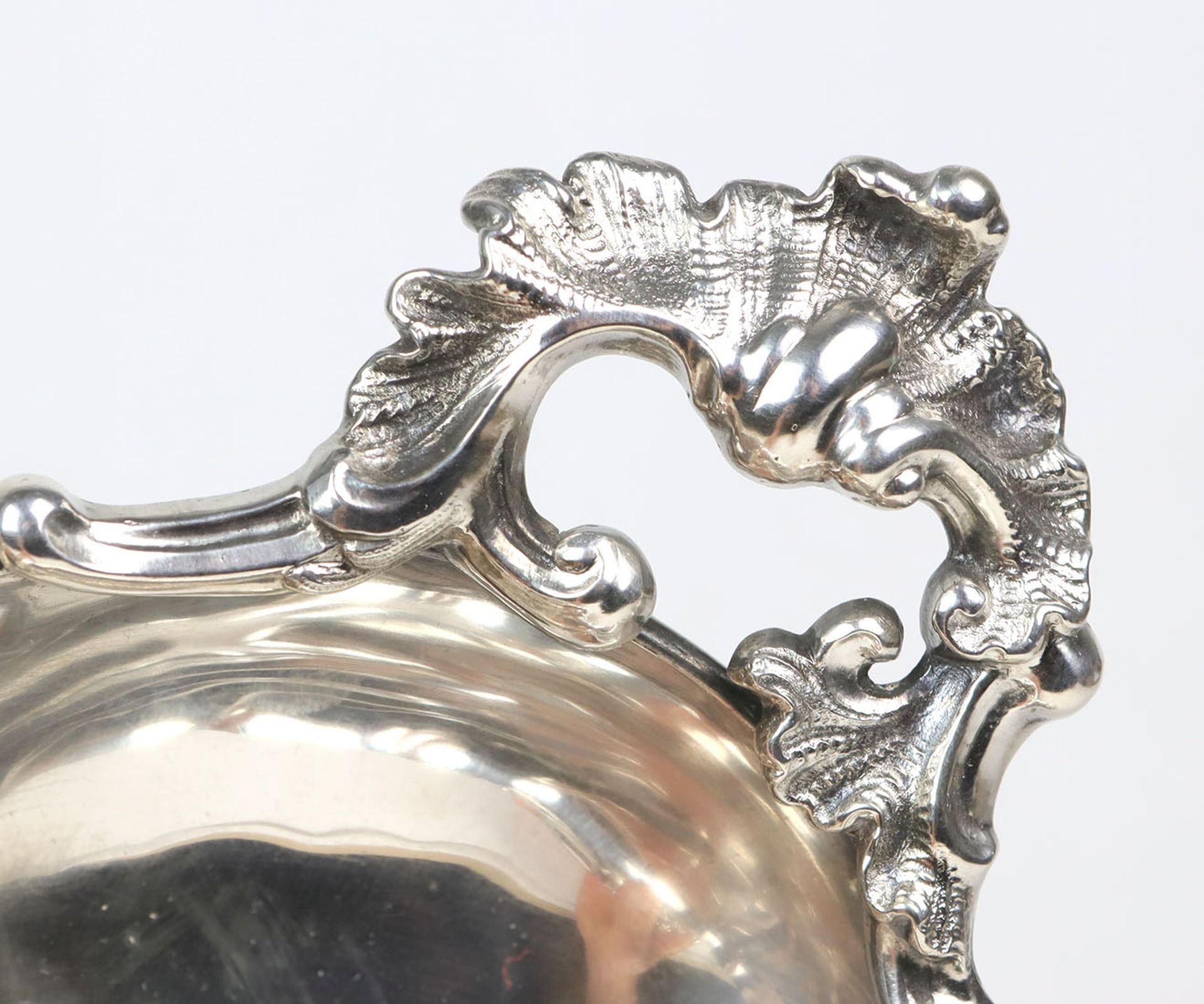 Anbietschale Barockform - Silber 750punziert, Silber 750 sowie Juwelier Heinrich Mau Dresden, - Bild 4 aus 4