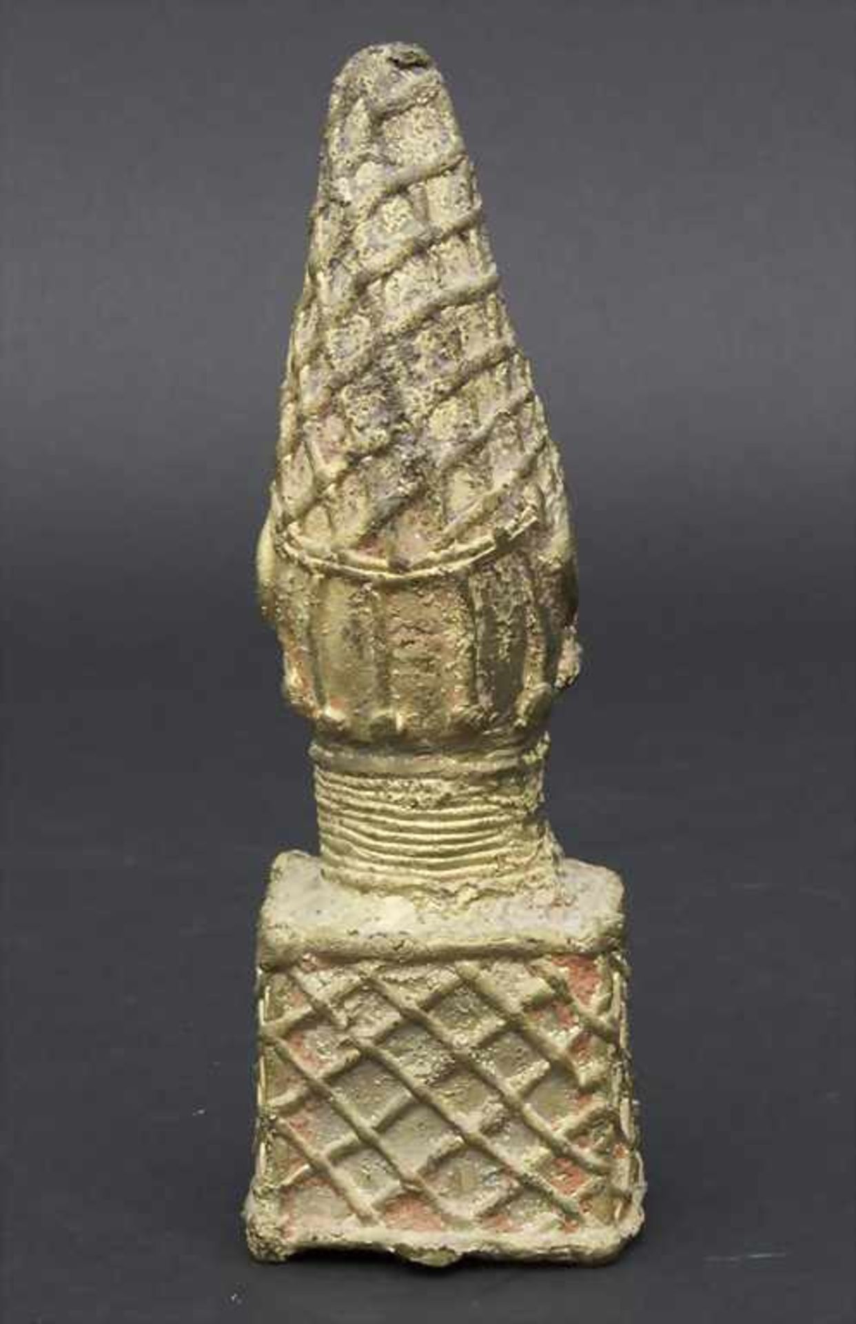 Kopf einer Königin / Gedenkkopf, BeninMaterial: Bronze,Maße: 18 cm,Zustand: Gussfehler- - -20.00 % - Bild 3 aus 4