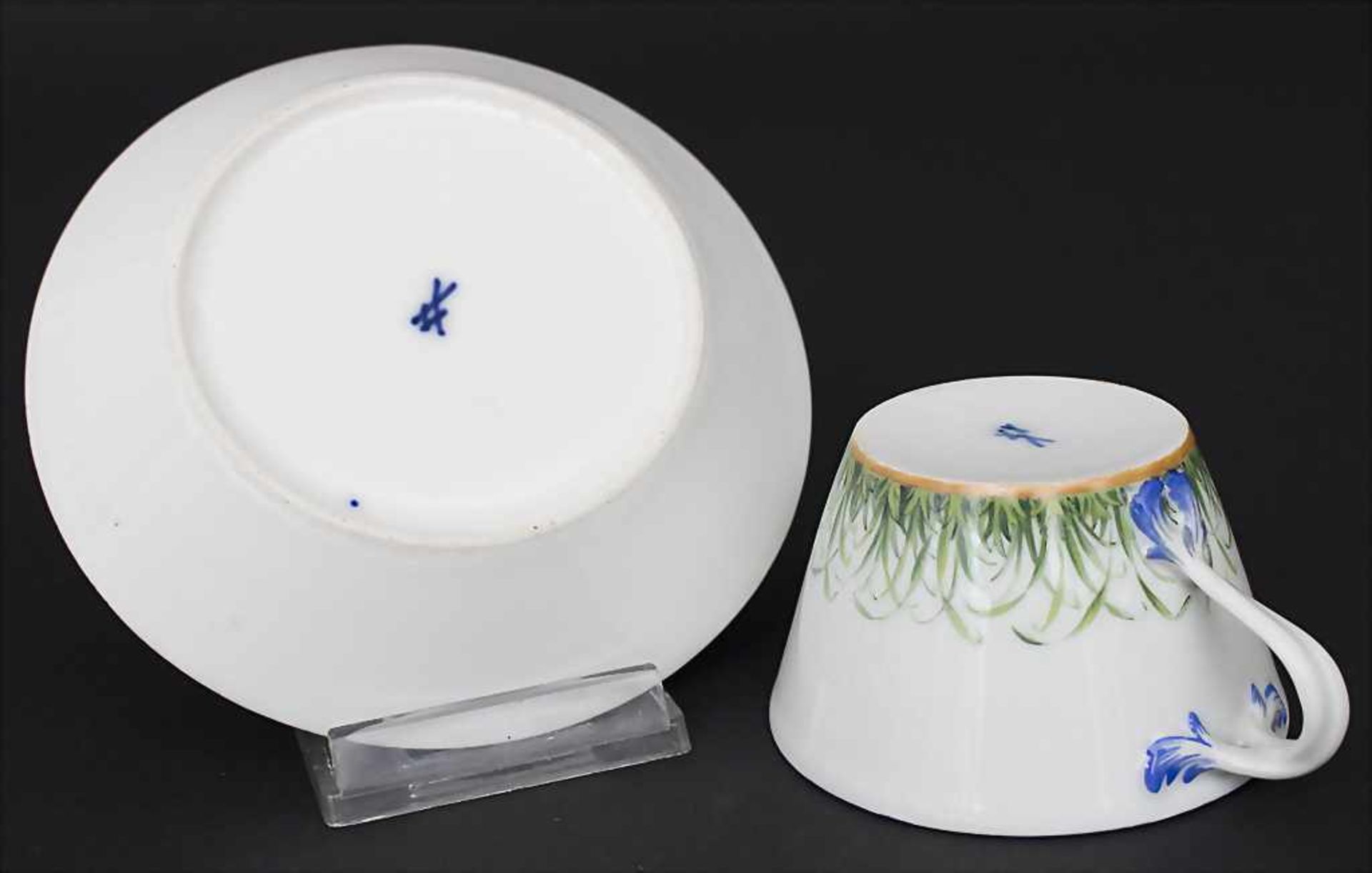 Tasse und UT mit Monogramm / A cup with saucer with monogram, Meissen, Anfang 19. Jh.Material: - Bild 2 aus 3