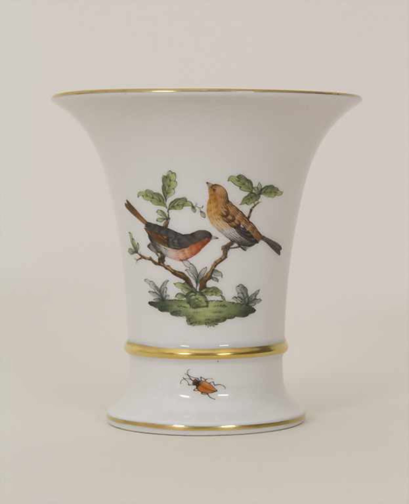 Vase Rothschild, Herend, Mitte 20. Jh.Material: Porzellan, polychrom bemalt und glasiert,