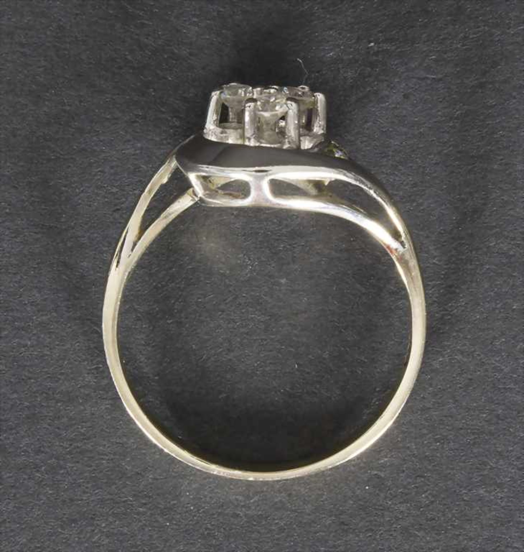 Damenring mit Diamanten / A ladies ring with diamondsMaterial: WG 585/000, Diamanten zus. ca. 0,3 - Image 2 of 2