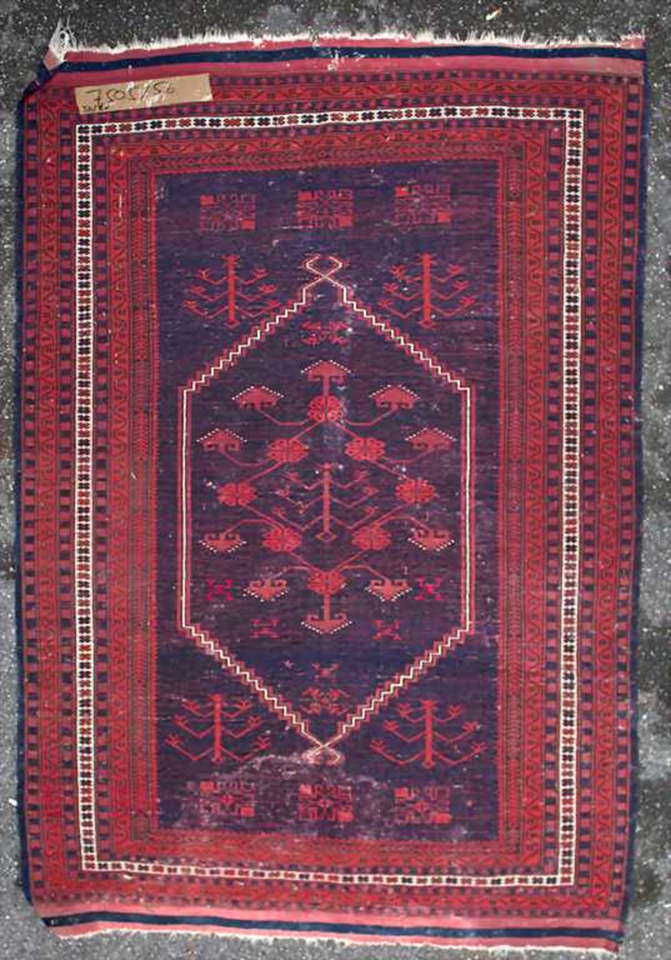 Orientteppich / An oriental carpetMaterial: Wolle auf Baumwolle, Naturfarben, Maße: 160 x 110 cm, - Bild 2 aus 4