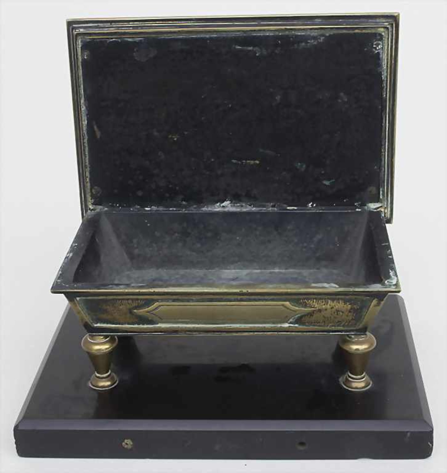 Billardtisch als Schatulle / A pool table as lidded box, deutsch, um 1900Material: Marmor Sockel, - Image 3 of 4