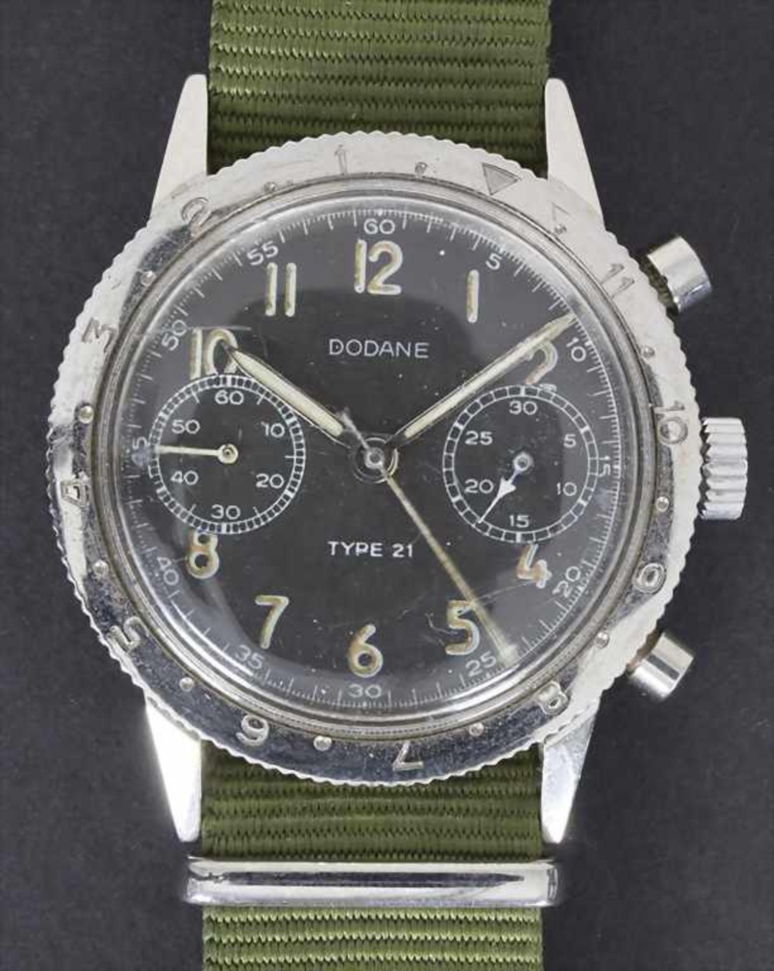 DODANE, Fliegerchronograph, Französische Luftwaffe, 1968Gehäuse: Stahl, mit geschraubtem Stahlboden,