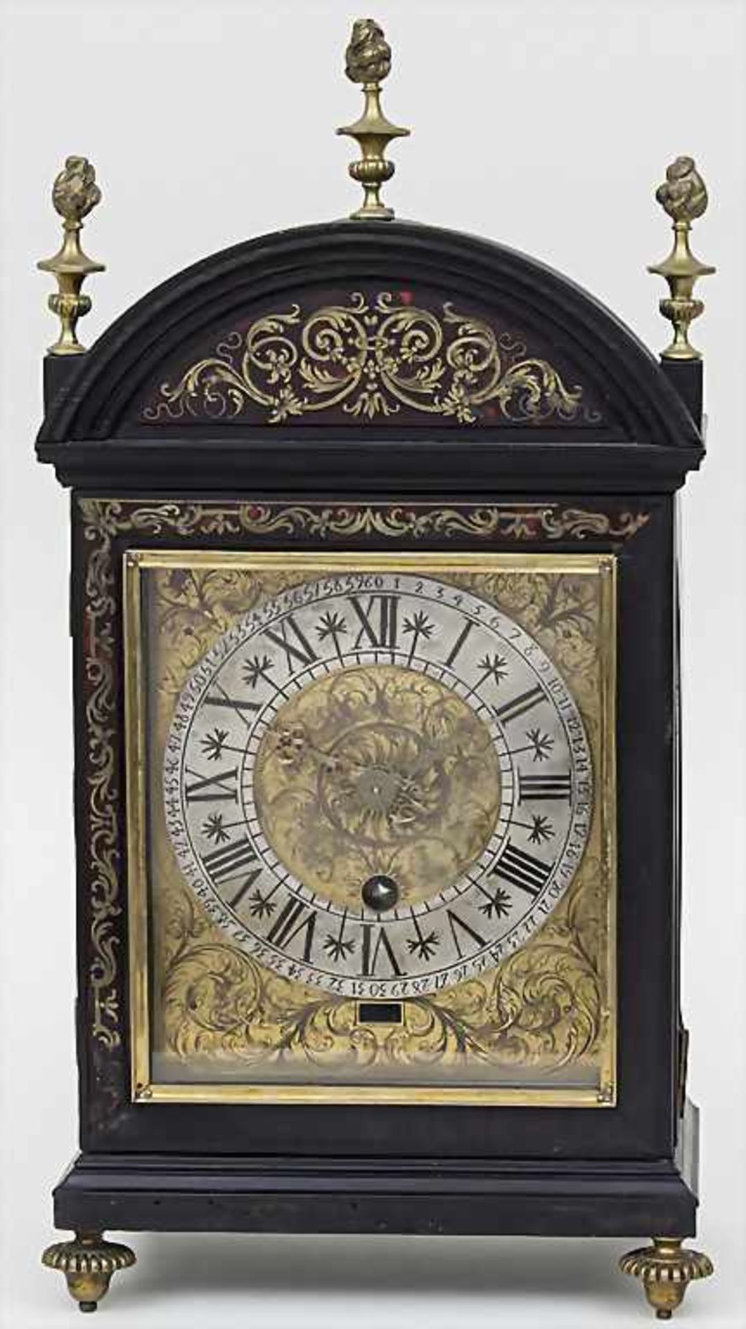 Boulle-Uhr / A clock, Nicolas Gribelin 1637-1719, ParisGehäuse: Holz mit Bronzeapplikationen sowie