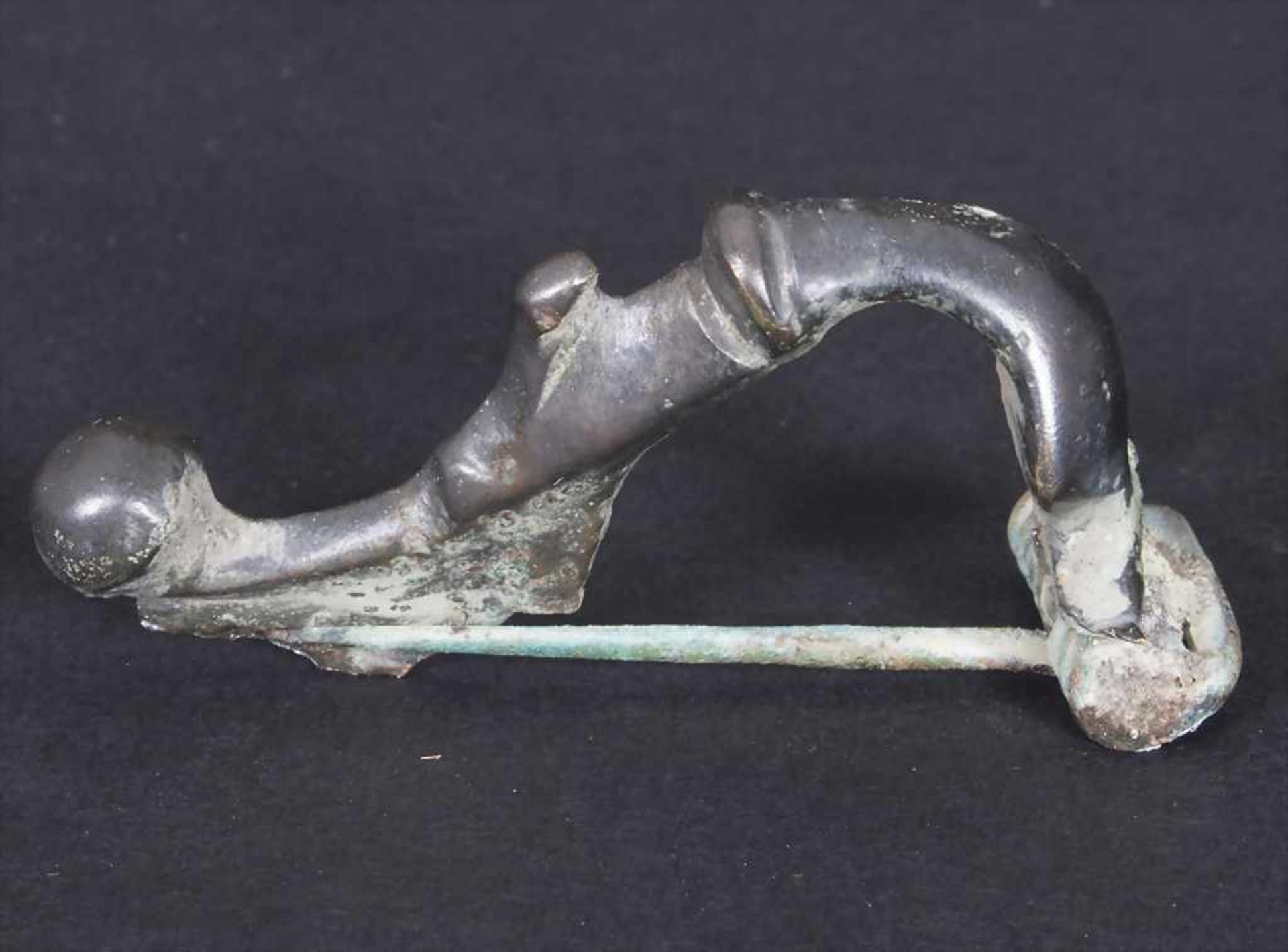Keltische Fibel / A celtic fibulaMaterial: Bronze,Länge: 5,5 cm,Zustand: gut, alt restauriert,