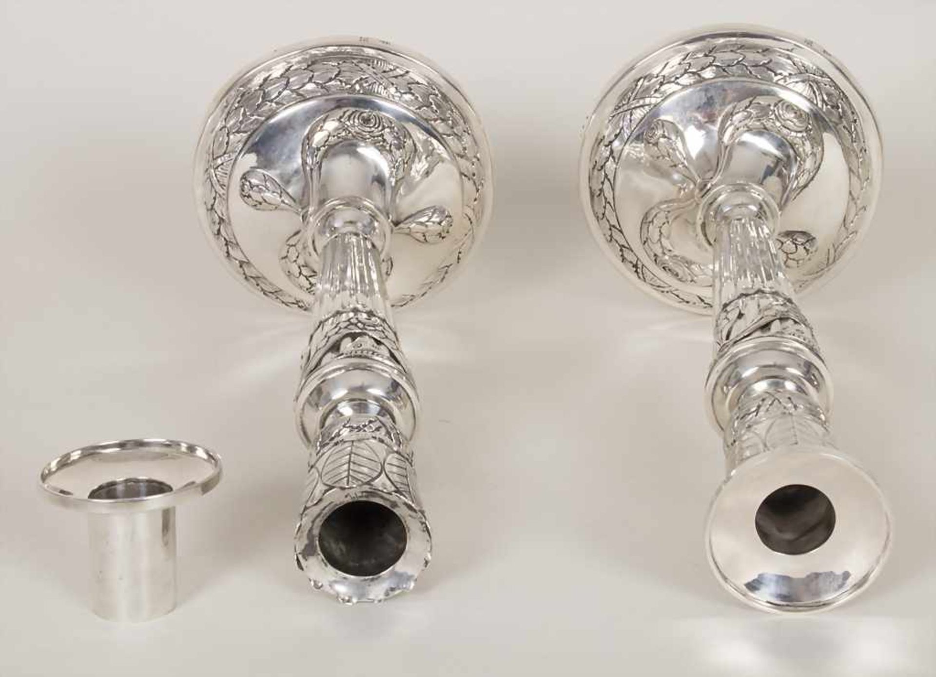 Paar Louis XVI Kerzenleuchter / A pair of Louis-seize silver candlesticks, Niederrhein, um - Bild 2 aus 6