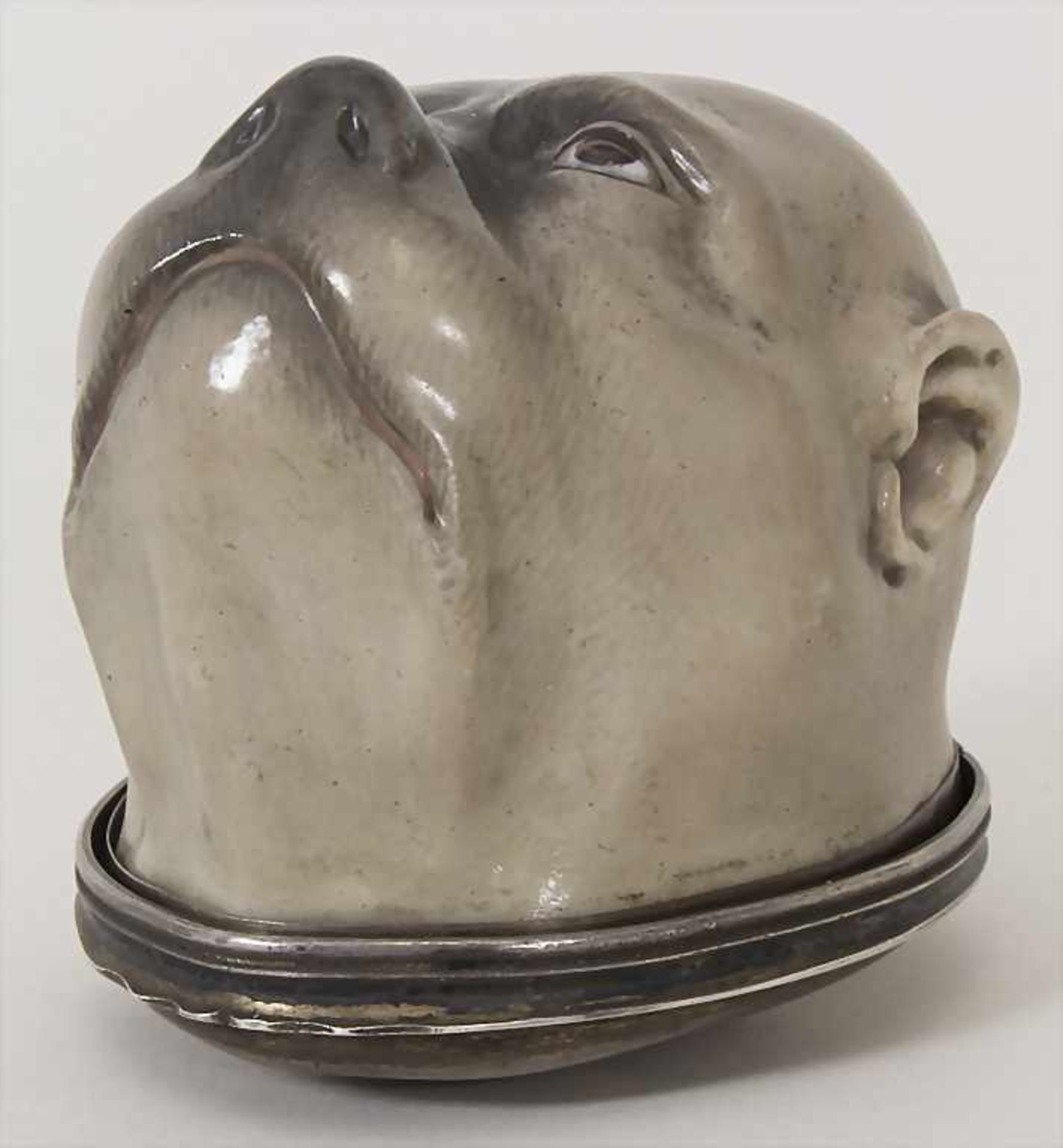 Tabatiere 'Mopskopf' / A snuff-box in the form of a pug's head, Meissen, um 1750Material: Porzellan, - Image 5 of 11