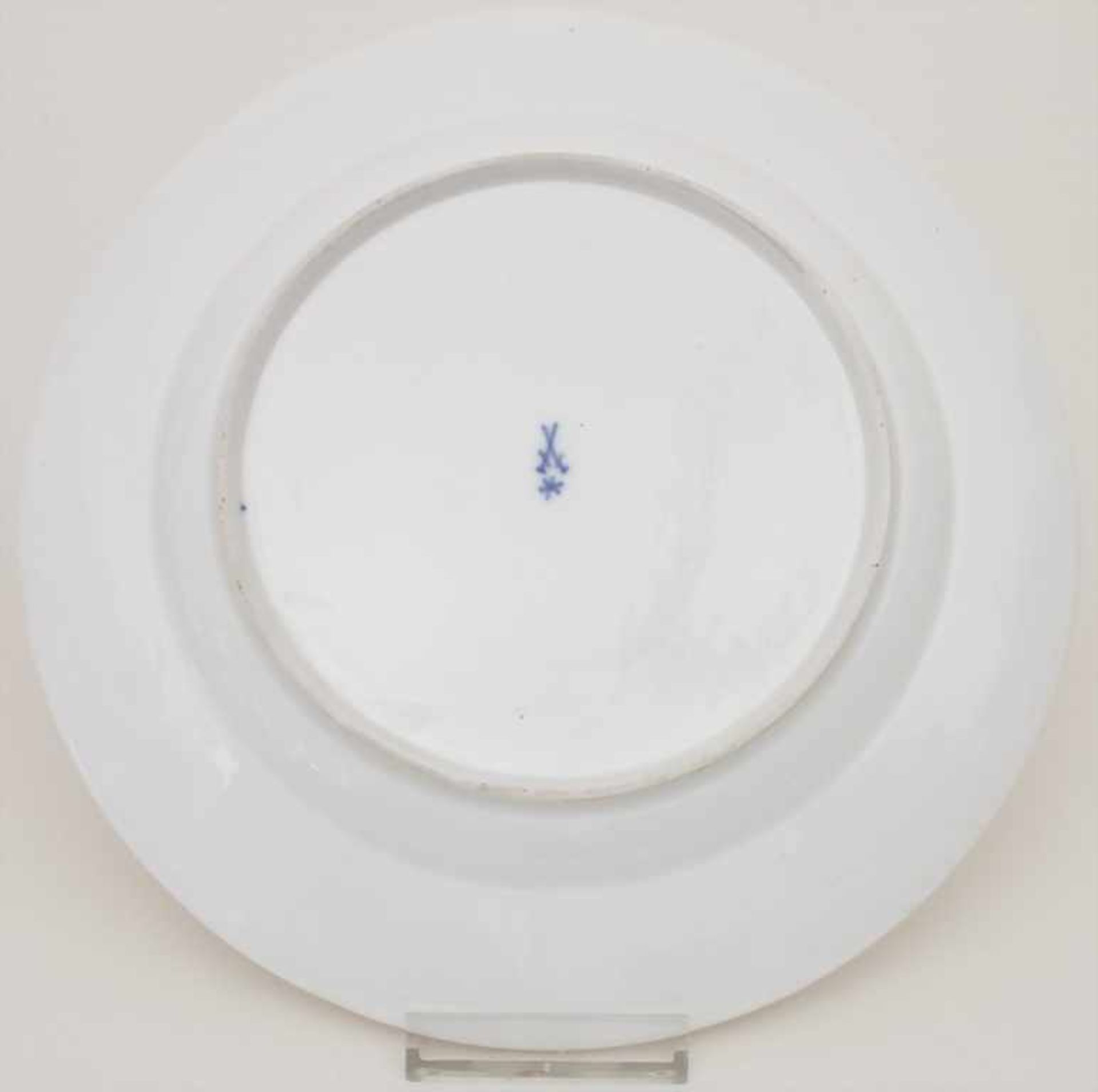 Speiseteller 'Vergissmeinnicht' / A plate 'Forgetmenot', Meissen, 1774-1814Material: Porzellan, - Image 4 of 4