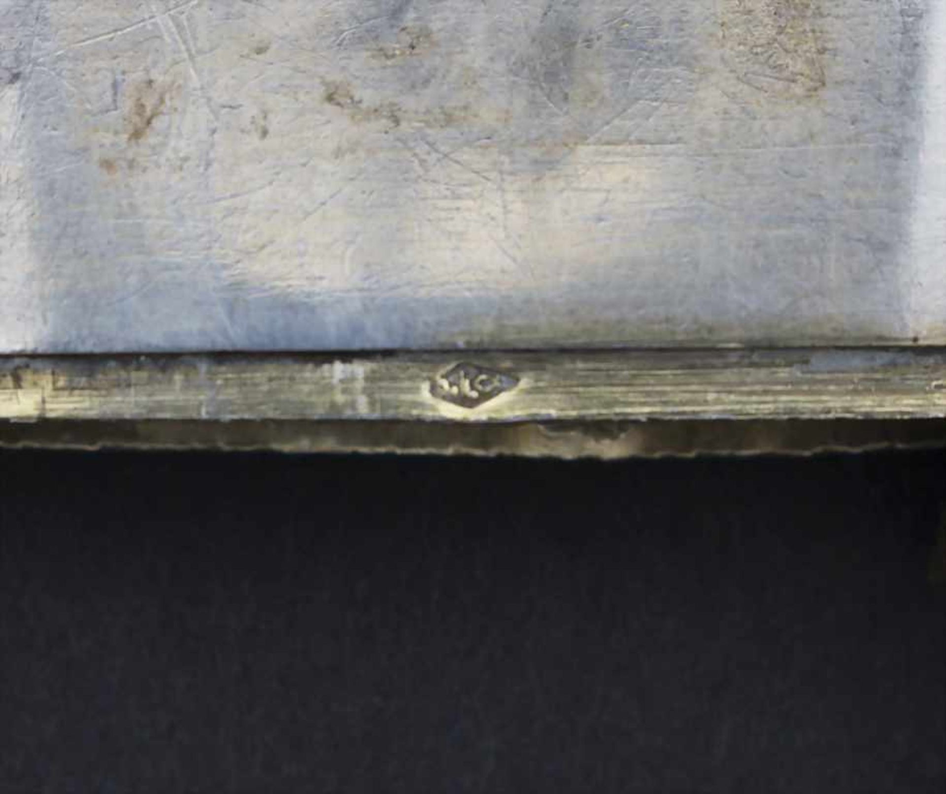 Streichholzetui / A silver matchbox, Frankreich, Prudent Quitte, 1882Material: Silber, Unterseite - Image 4 of 5