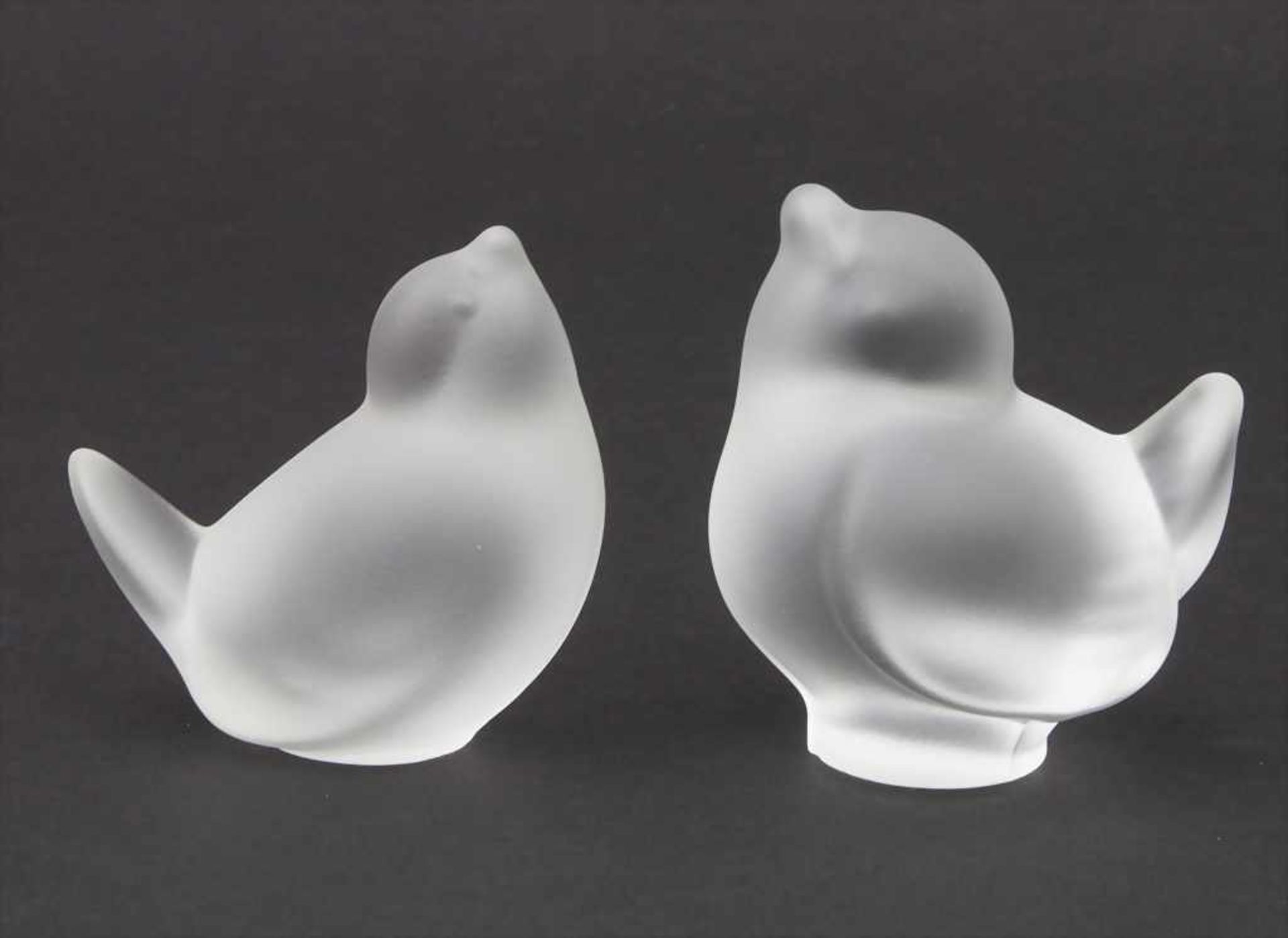 Paar Glasfiguren - Spatzen / A pair of glass figurine - sparrows, Cristal Sèvres, France, 20. Jh.