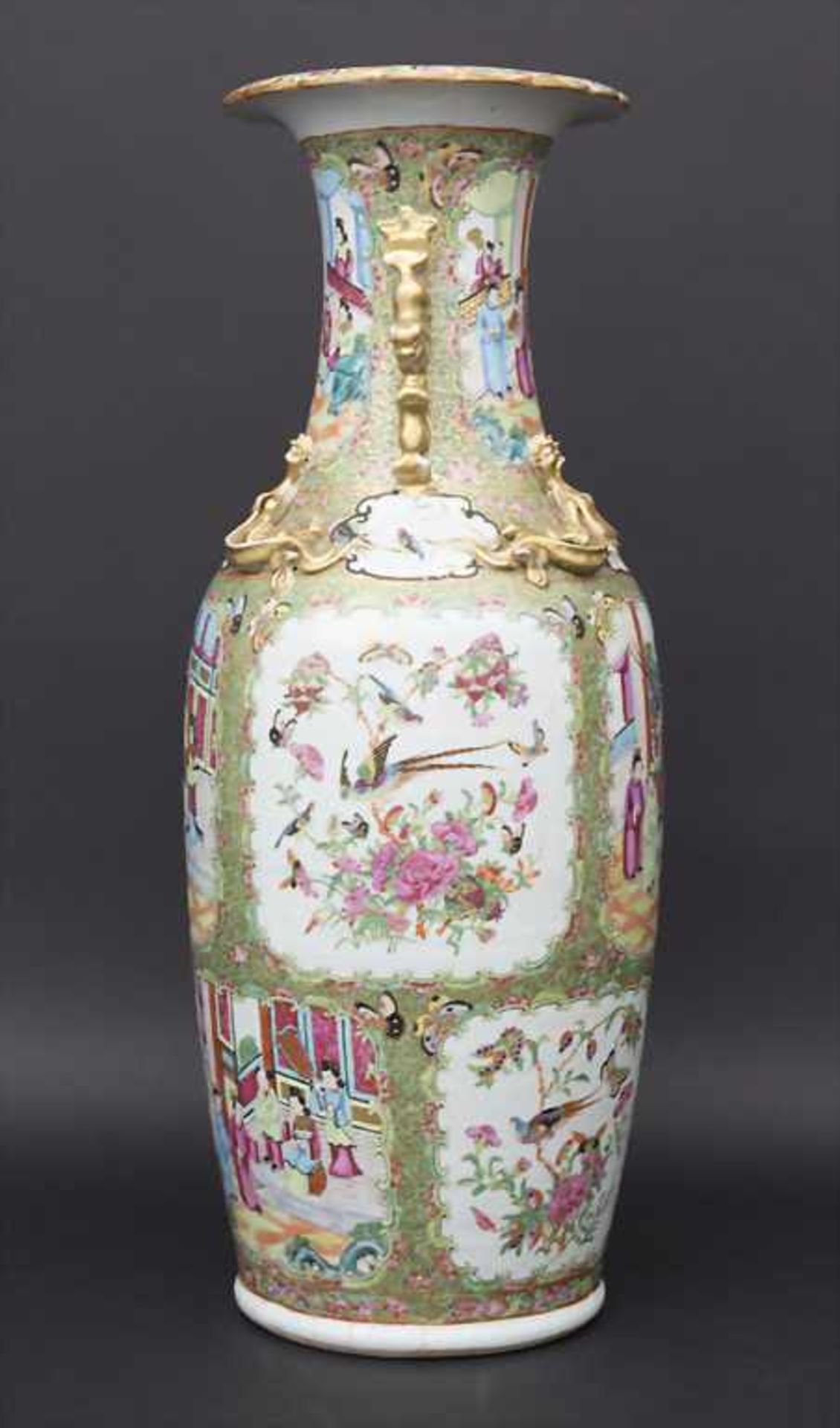 Porzellan Ziervase,'Famille Rose', China, 19. Jh.Material: Porzellan, polychrome Emailmalerei, - Bild 9 aus 15