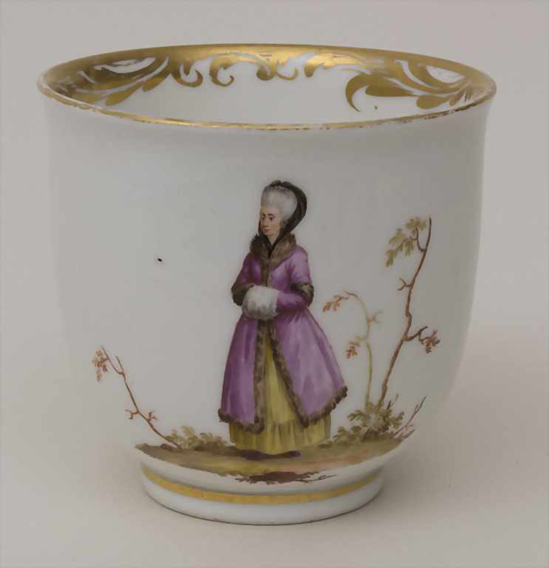 Tasse mit Darstellung einer Dame mit Muff / A cup depicting a lady with a muff, Wien / Vienna, 18.