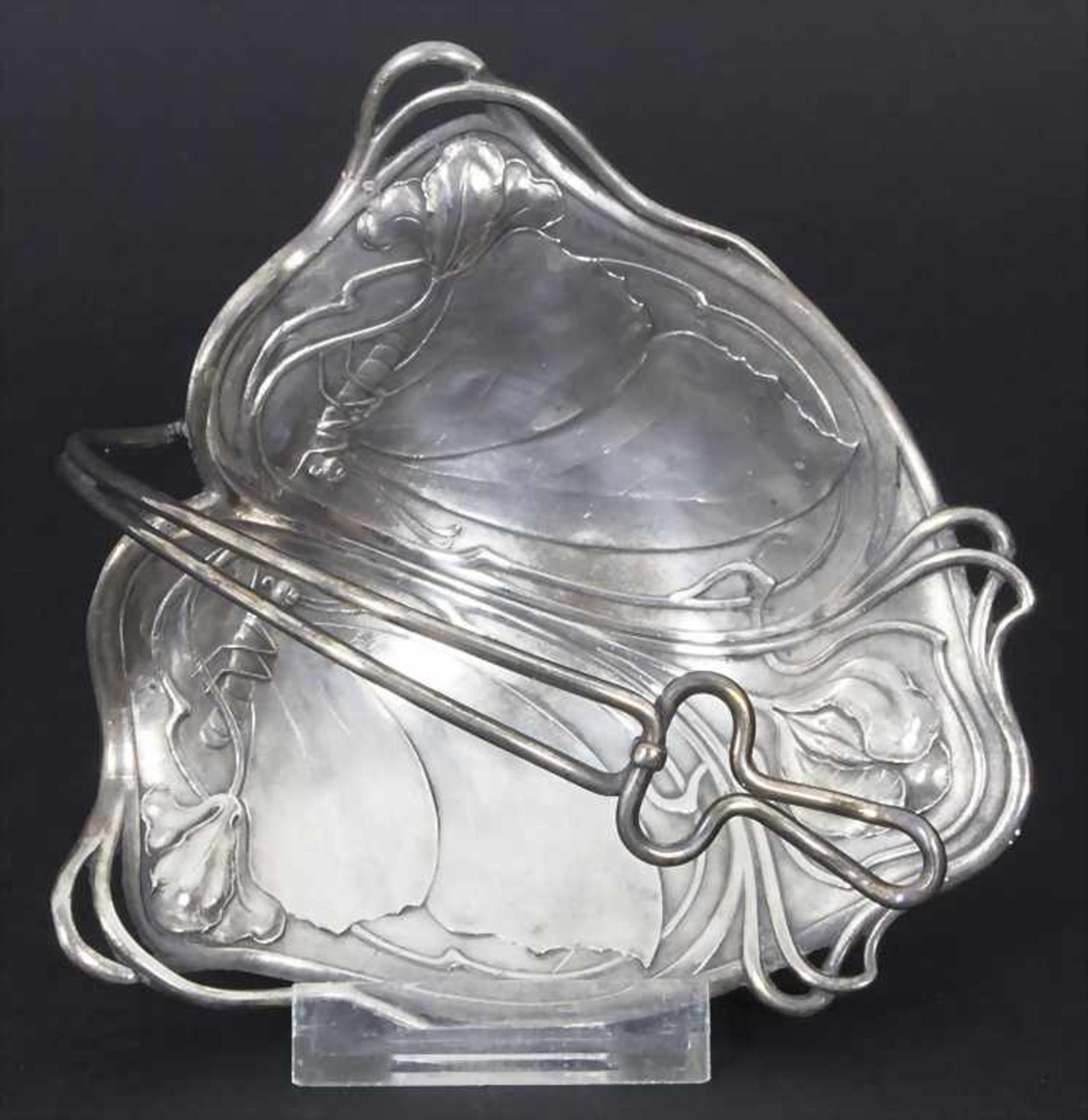 Jugendstil Zuckerschale auf vier Füßen mit Schmetterlingsdekor / An Art Nouveau sugar bowl with - Image 2 of 3