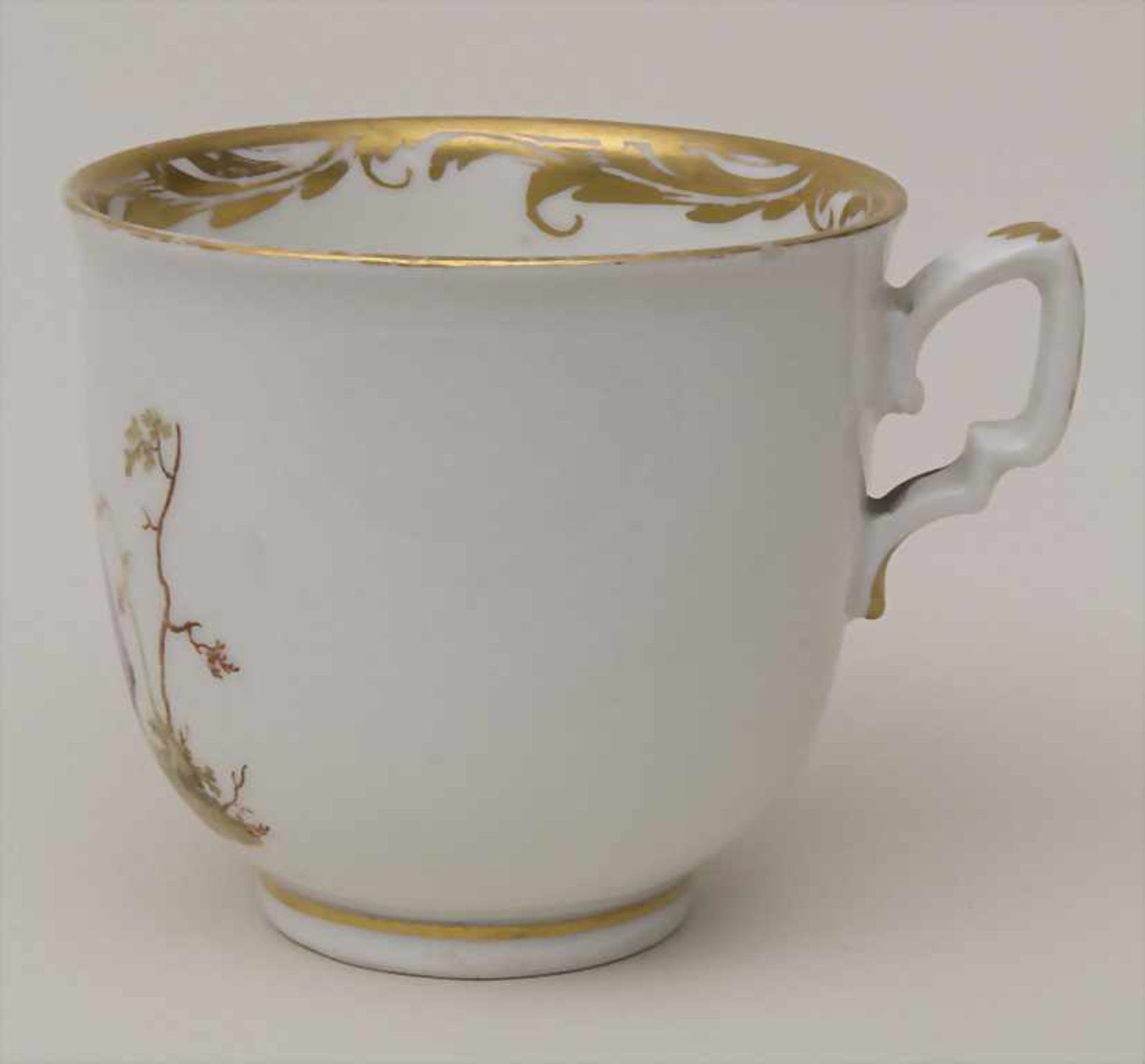 Tasse mit Darstellung einer Dame mit Muff / A cup depicting a lady with a muff, Wien / Vienna, 18. - Bild 2 aus 8