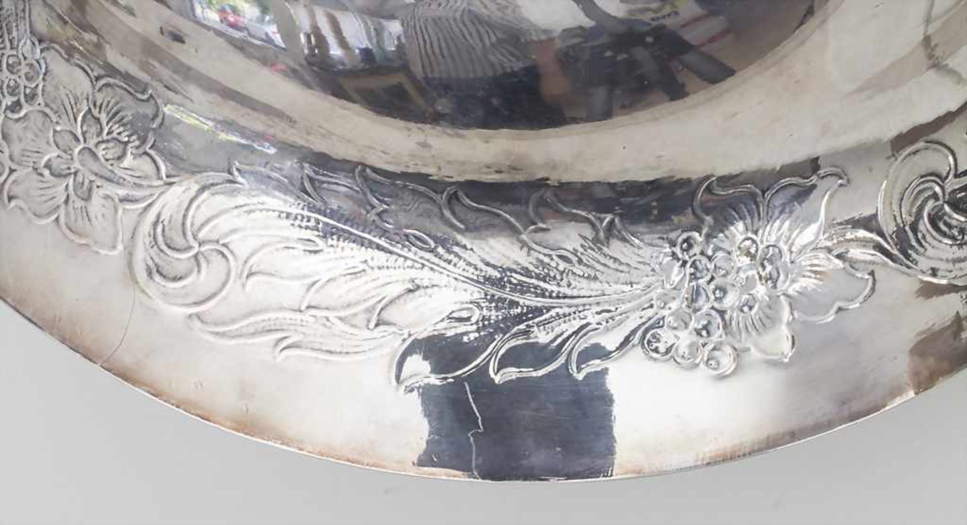 Große Waschschüssel mit Wasserkrug / A large silver wash bowl with ewer, L. Dupre, Paris, 1819- - Bild 5 aus 15