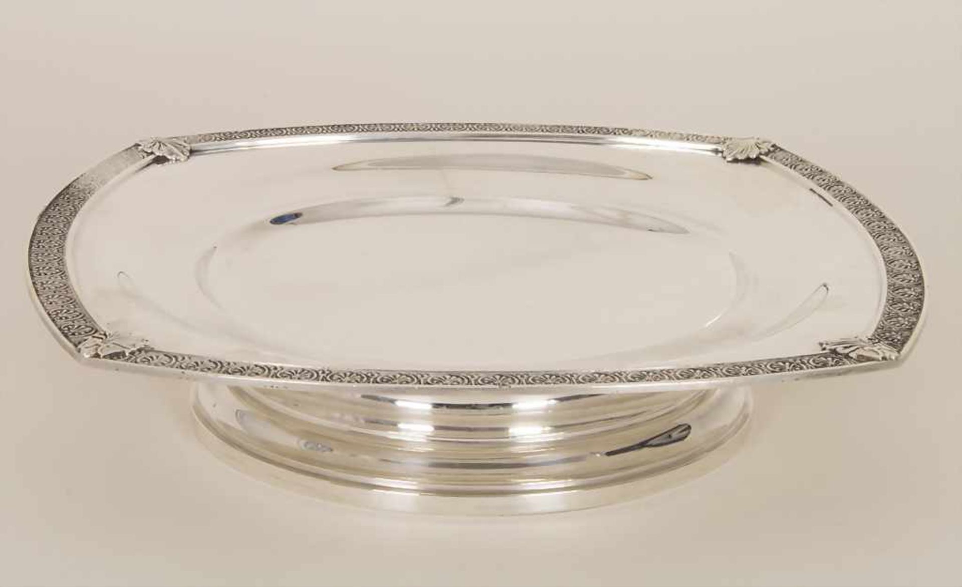 Konfektschale / A silver candy dish, Ernest Prost, Paris, um 1925Material: Silber 950/1000,