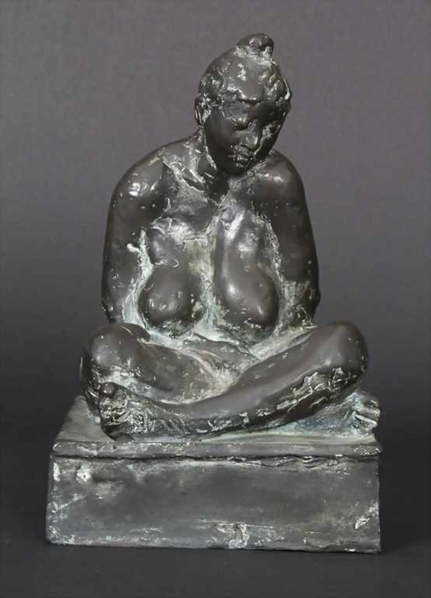 Ernemann Friedrich Sander (*1925), 'Weiblicher Akt' / 'A female nude'Technik: Bronze, patiniert,