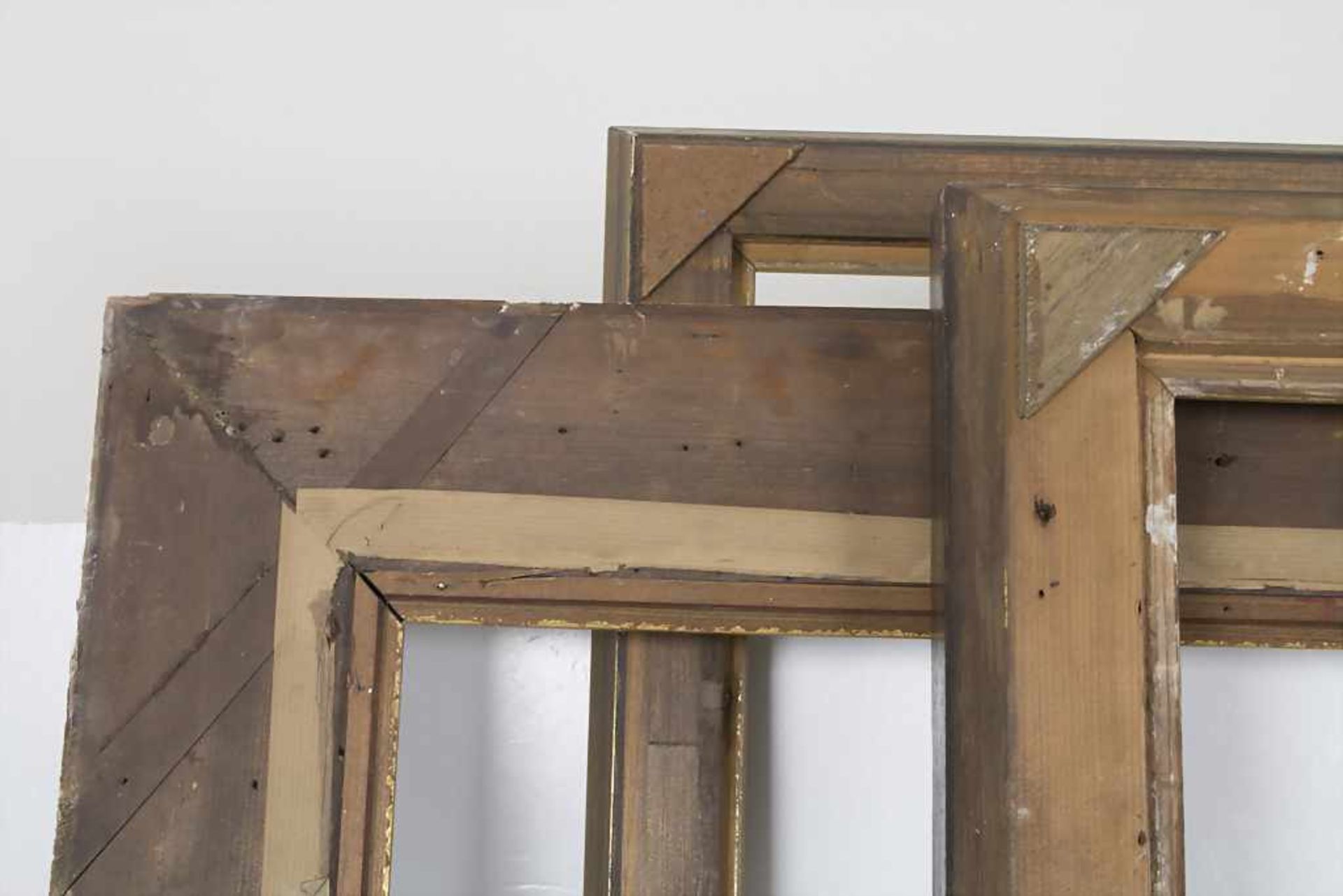 Konvolut 3 Rahmen / A set of 3 frames, 19./20. Jh.Material: Holz, teilweise stuckiert, - Bild 8 aus 8