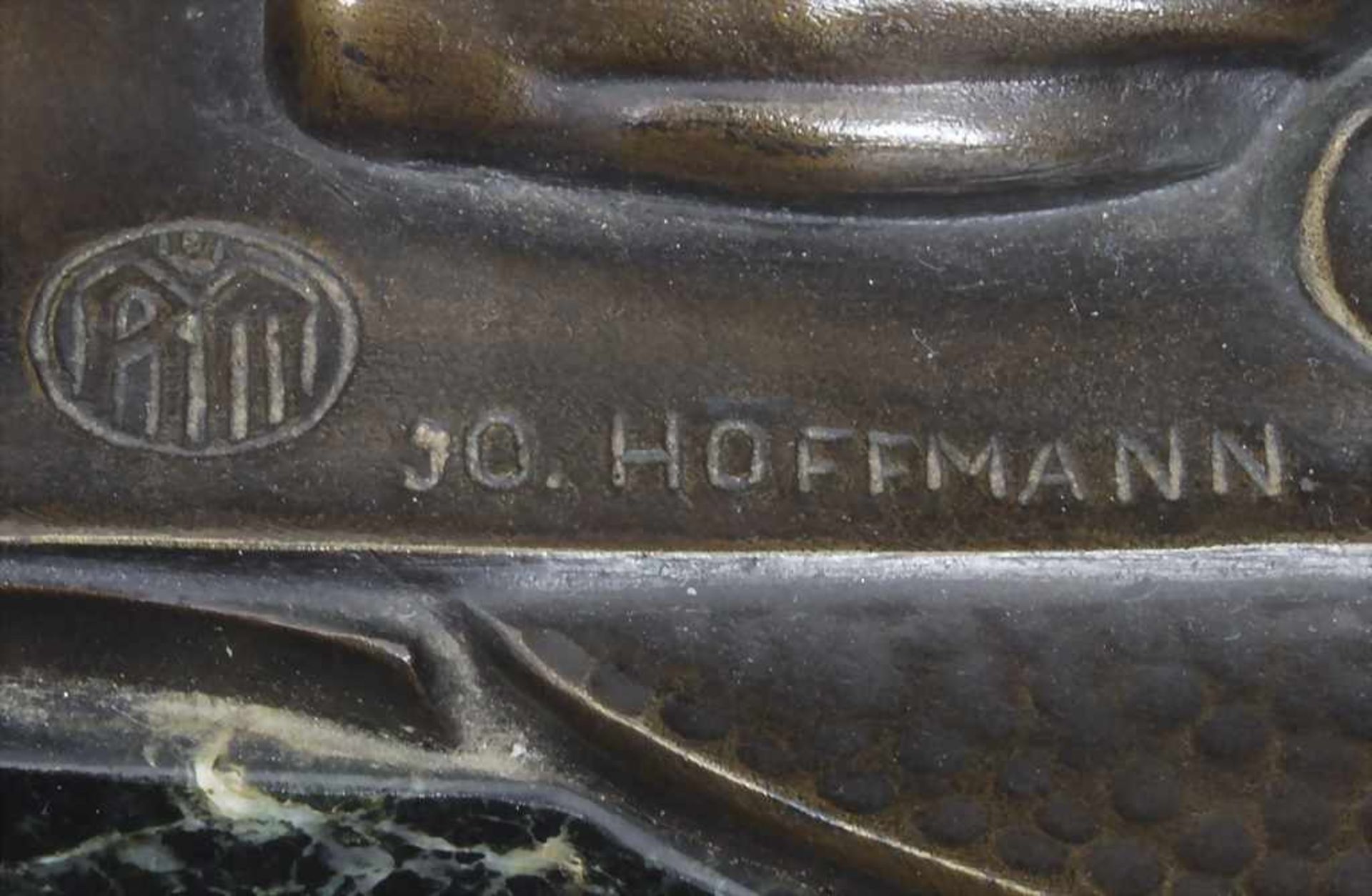 Johannes Hoffmann, 1844 Schleswig - 1920 Rom, Jugendstil BronzeleuchterTechnik: Bronze, patiniert - Bild 5 aus 8
