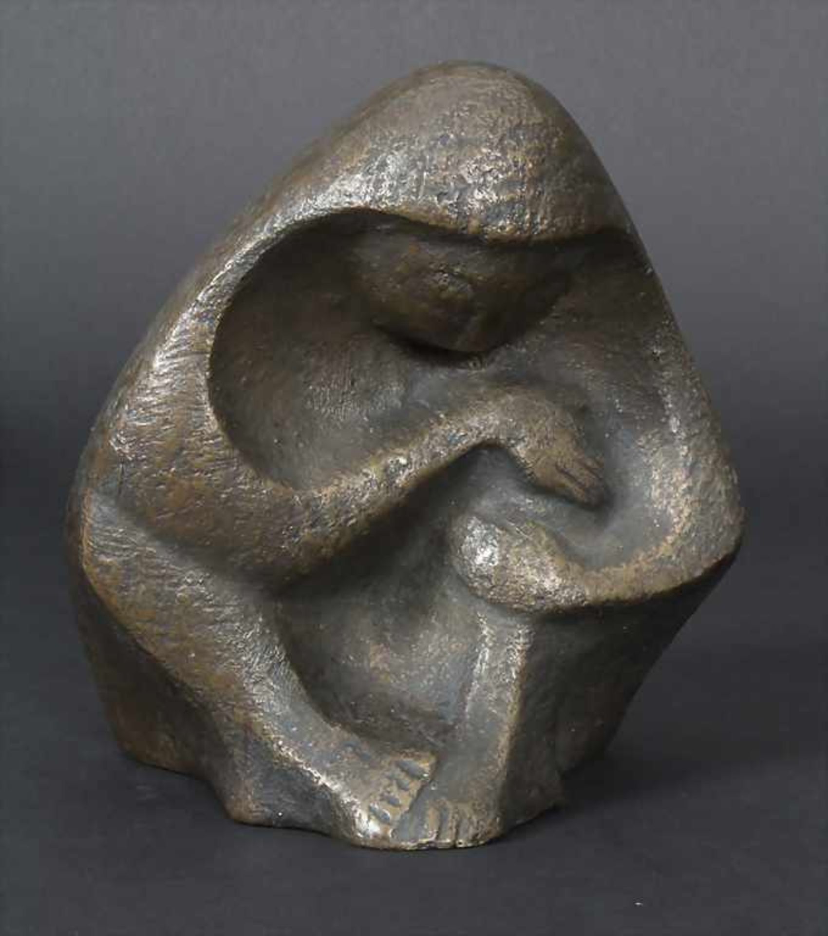 Ruth Leibnitz (1928-2011), Figurengruppe 'Mutter und Kind' / A figural group 'Mother and child'