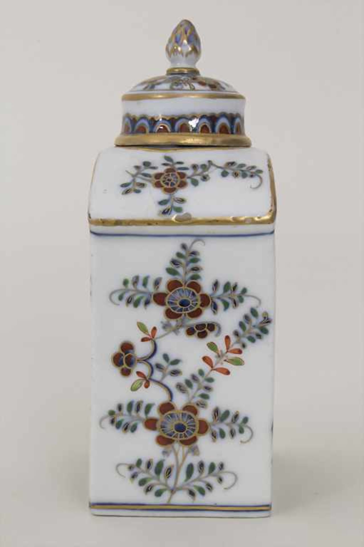 Teedose / A tea caddy, Meissen, um 1740Material: Porzellan, polychrom bemalt, glasiert,Marke: - Bild 2 aus 12
