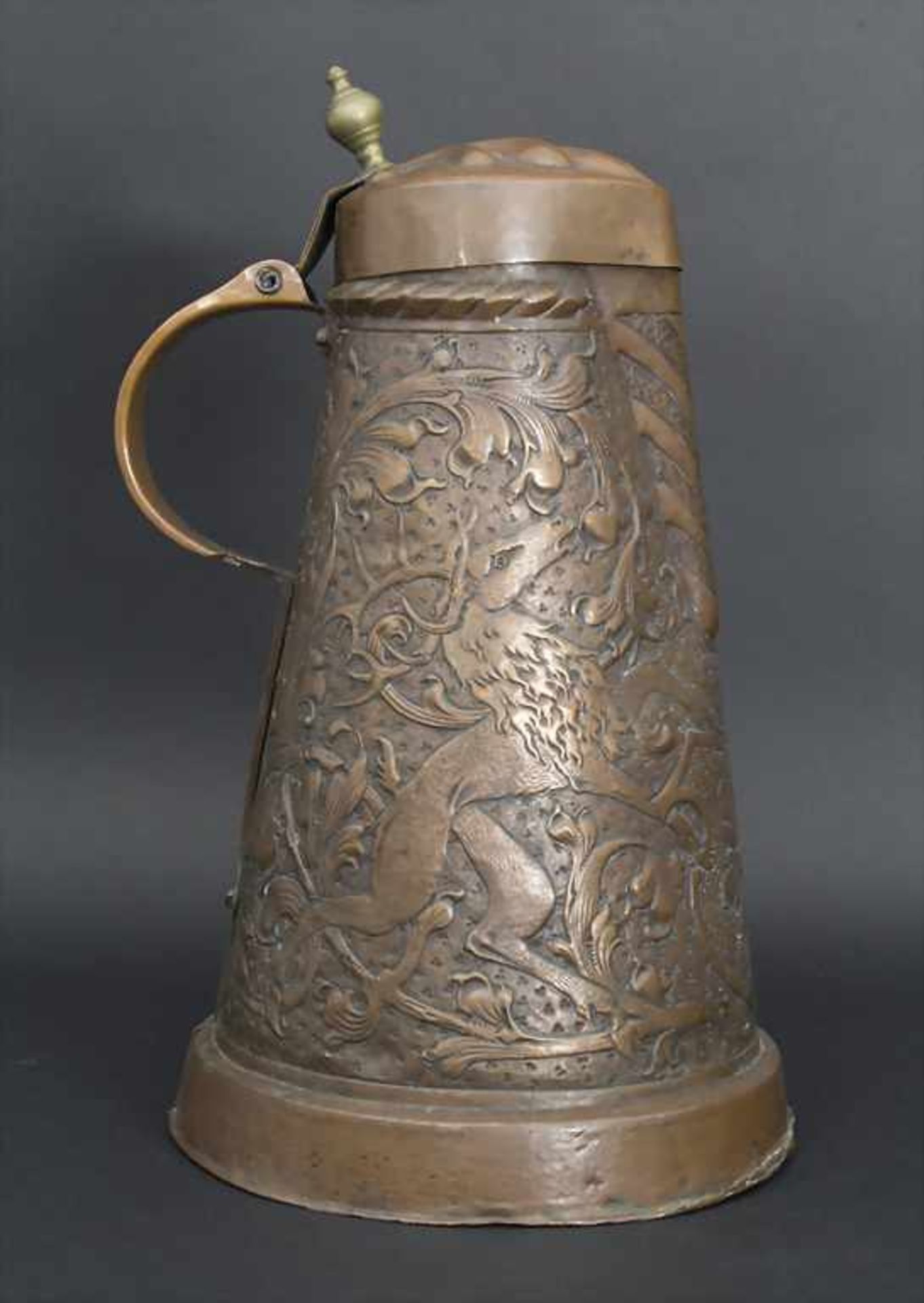 Kupferkanne mit Hirschrelief / A copper pot with relief, deutsch, 18. Jh.Material: Kupfer, - Bild 3 aus 9