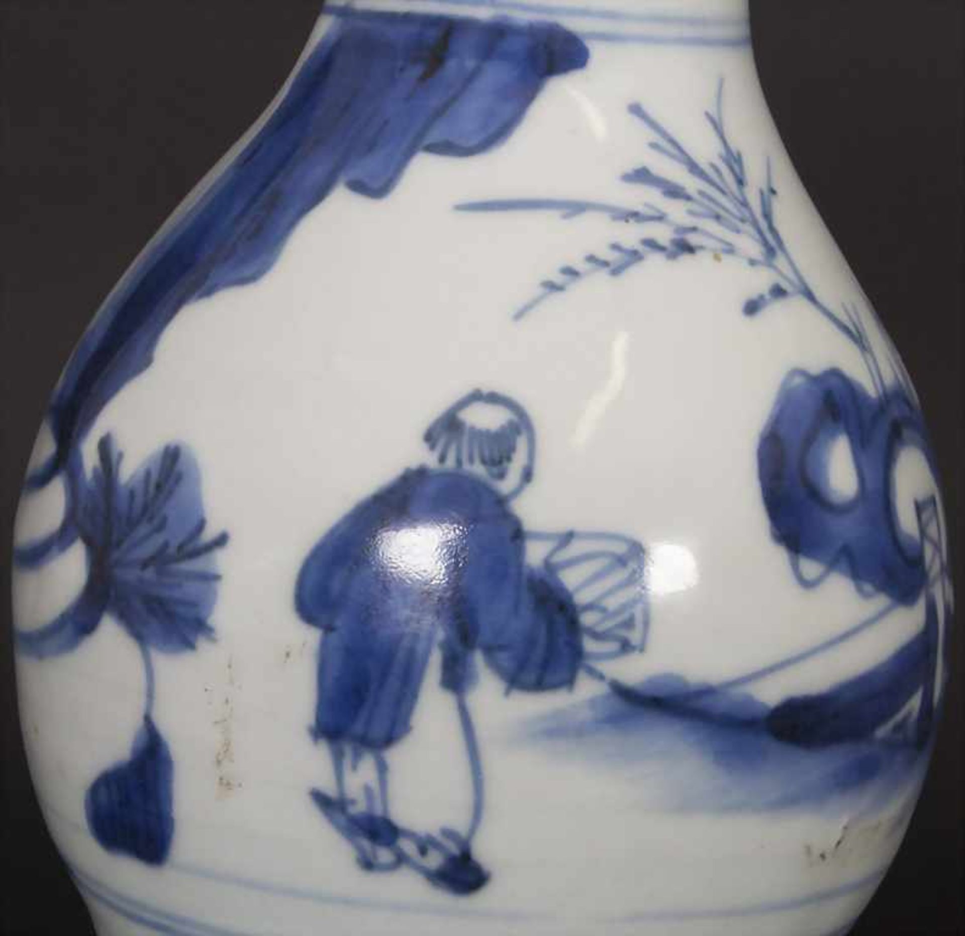 Kalebassenvase / A calabash vase, China, wohl 17. Jh.Material: Porzellan, blaue Unterglasurmalerei, - Bild 5 aus 17