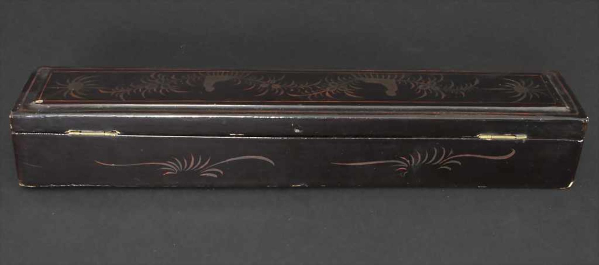 Fächer in originaler Holzschatulle, China, Qing-Dynastie, 18./19. Jh.Material: fein beschnitzt und - Bild 6 aus 16