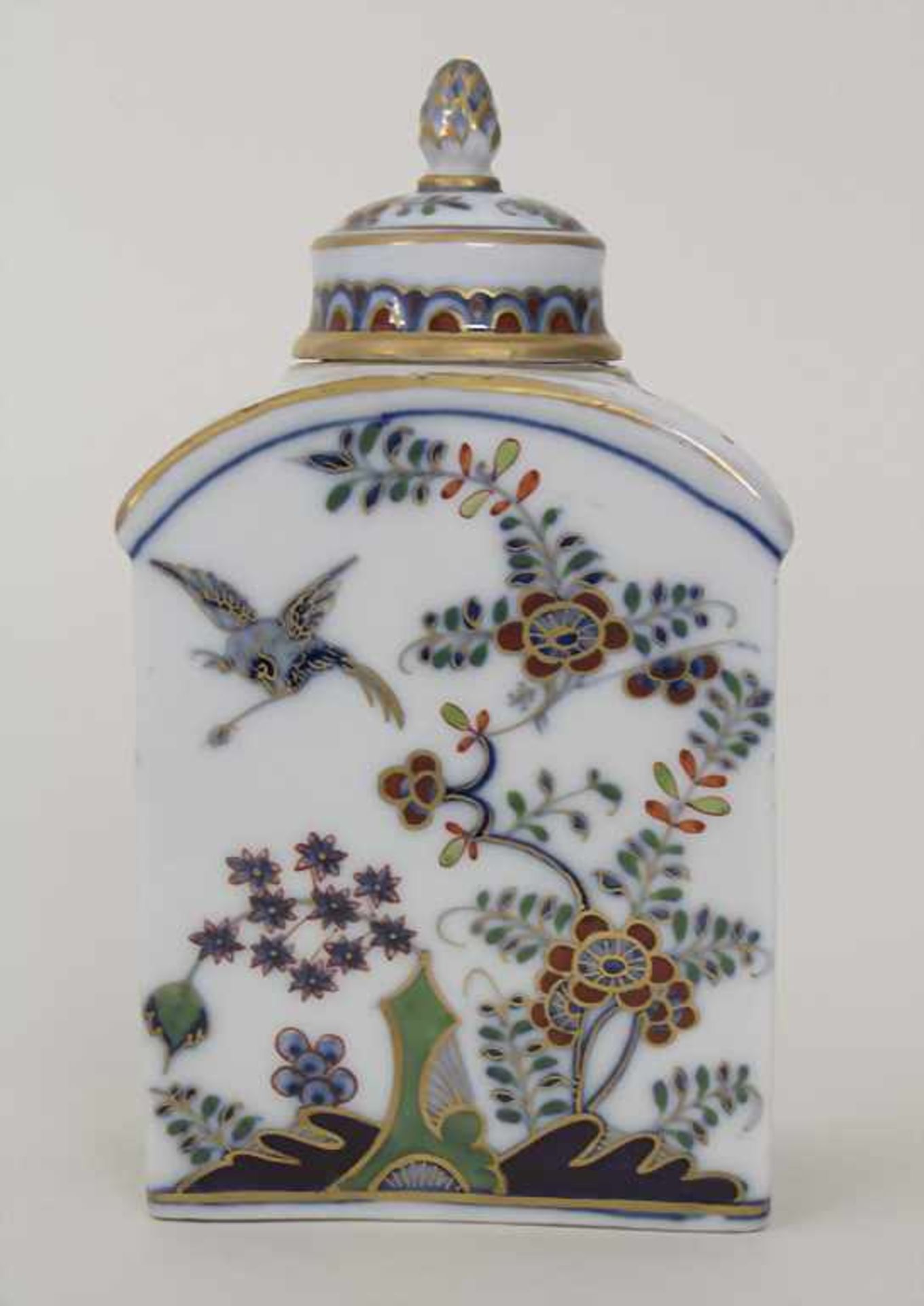 Teedose / A tea caddy, Meissen, um 1740Material: Porzellan, polychrom bemalt, glasiert,Marke: - Bild 5 aus 12