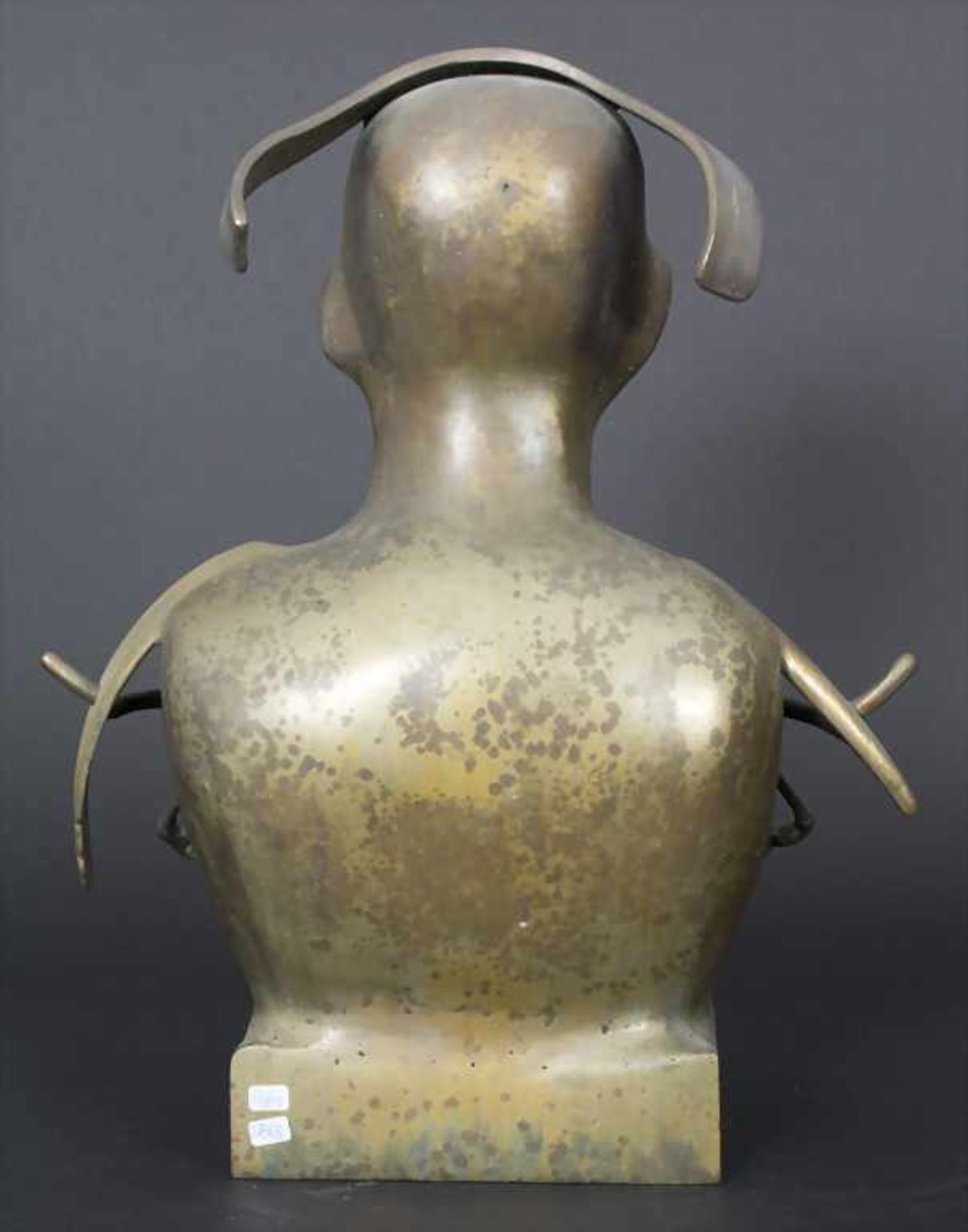 Alexander Detkos (*1939) (Zuschreibung / Attributed), 'Büste mit Steingesicht' / 'A bust with - Bild 4 aus 6