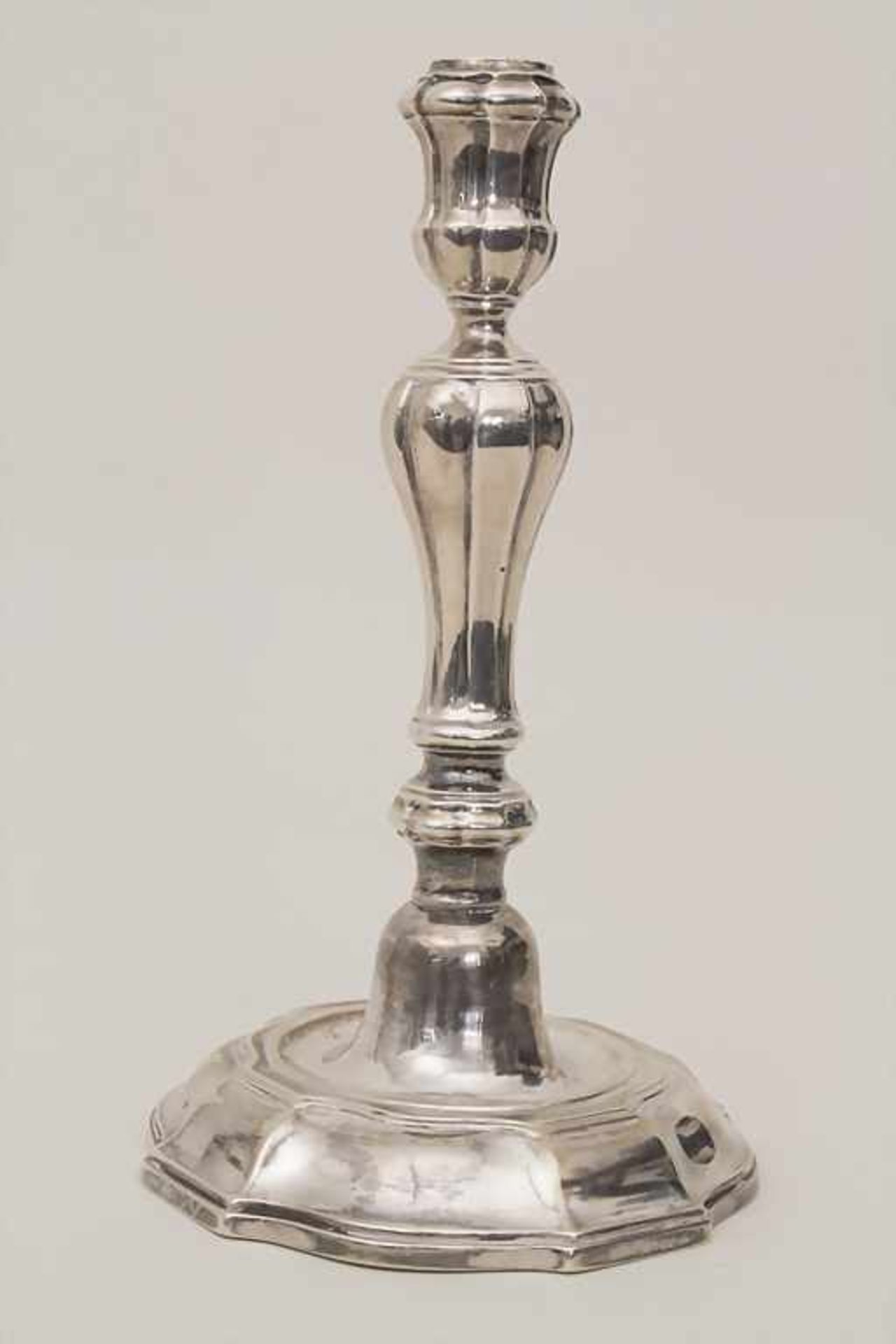 Paar Barock Kerzenleuchter / A pair of Baroque silver candlesticks, Antwerpen / Anvers, um - Image 2 of 7