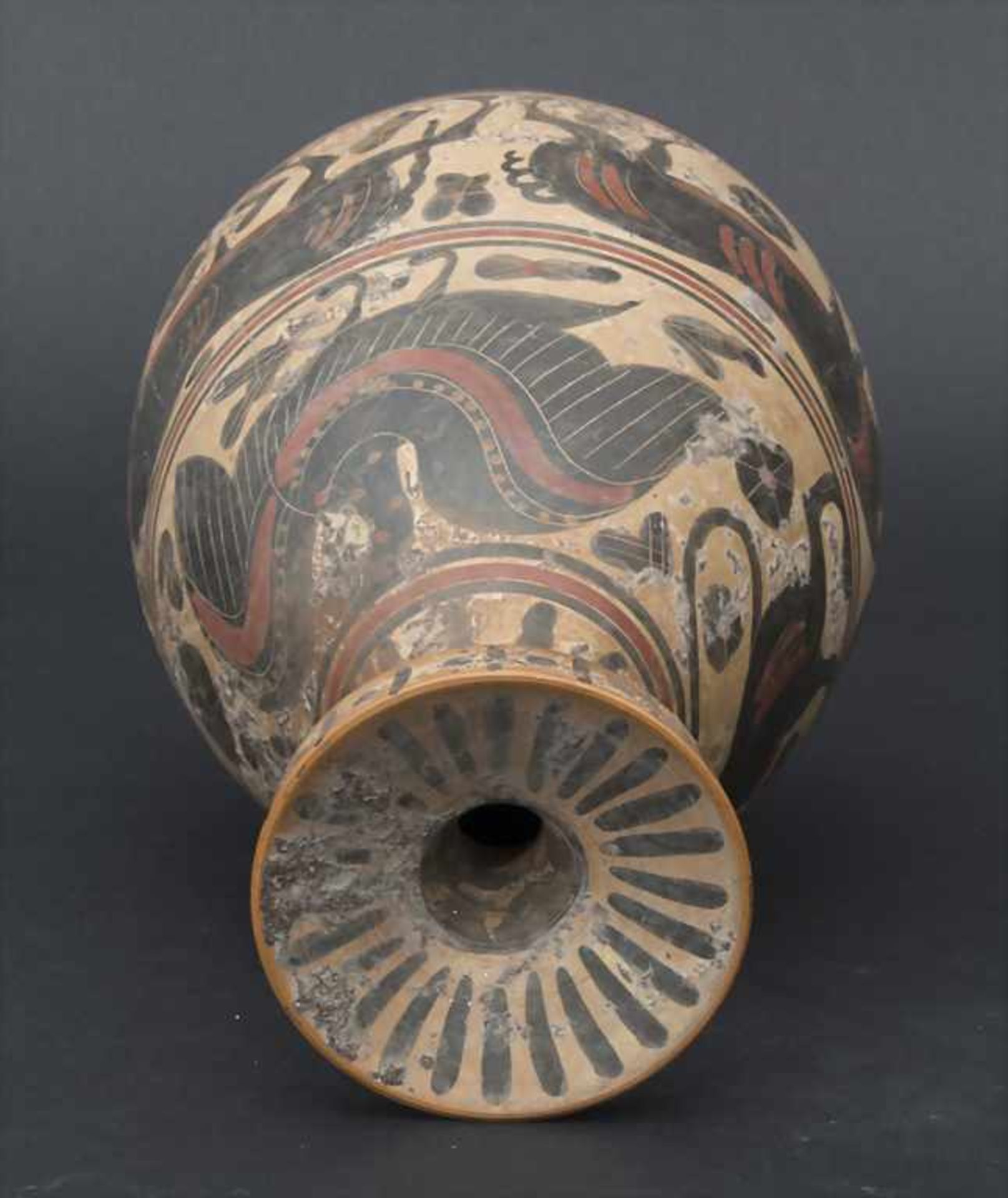 Vase, GriechenlandMaterial: Ton, rundum geritzt und polychrom bemalt,Marke/Signatur: keine,Höhe: - Image 5 of 11