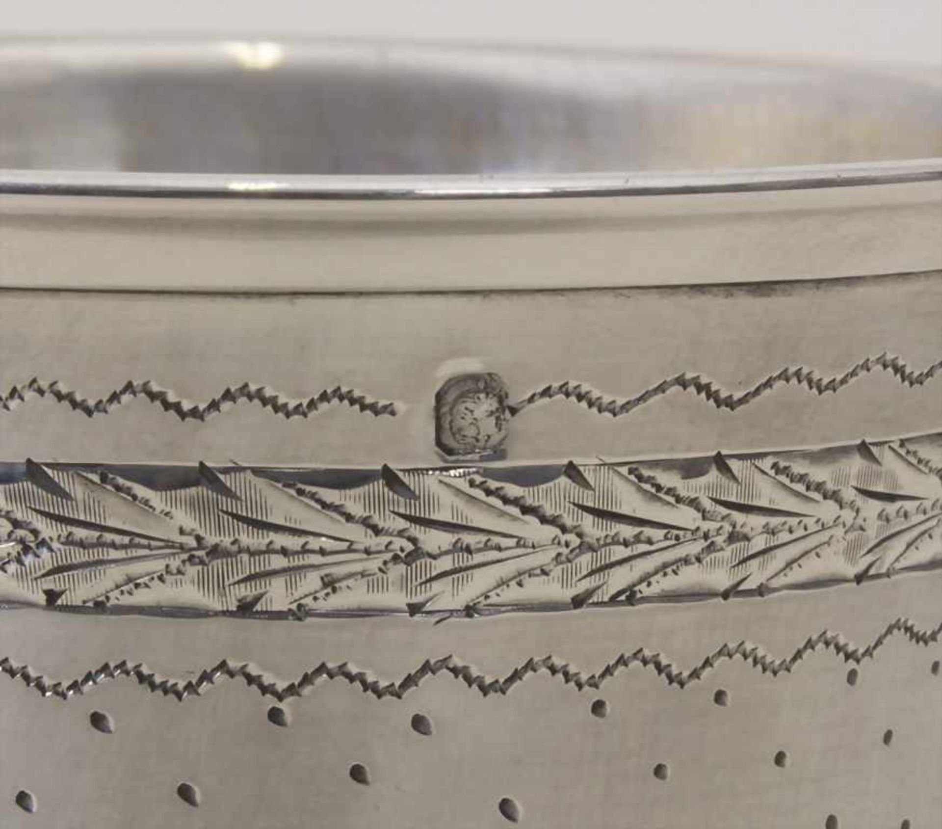Becher / A silver beaker, Emile Puiforcat, Paris, um 1880Material: 950er Silber, innen vergoldet, - Image 7 of 8