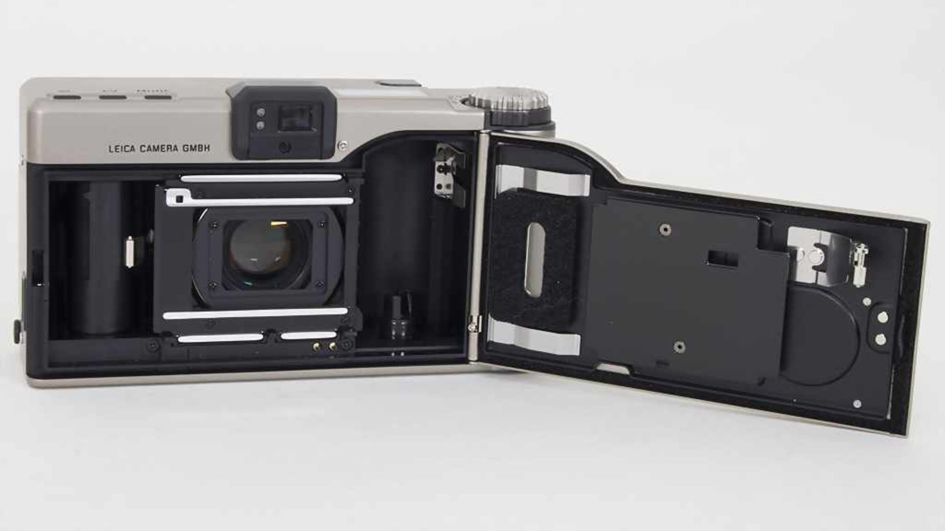 Leica Minilux Summarit f 2,4/40 mmZubehör: Original-Tasche, Garantiekarte (Kaufdatum 1996), - Bild 4 aus 5