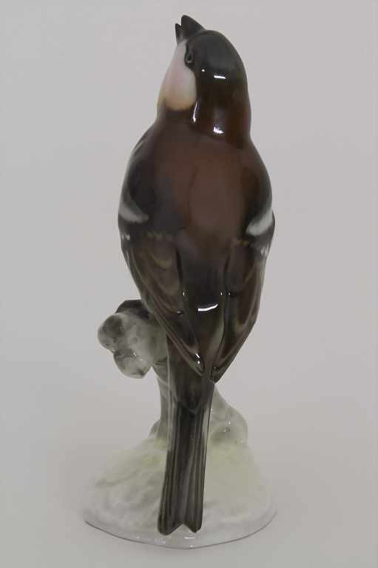 Vogelfigur 'Sperling' / A bird figurine of a sparrow, Kunstabteilung Hutschenreuther, Selb, Ende 20. - Bild 4 aus 5