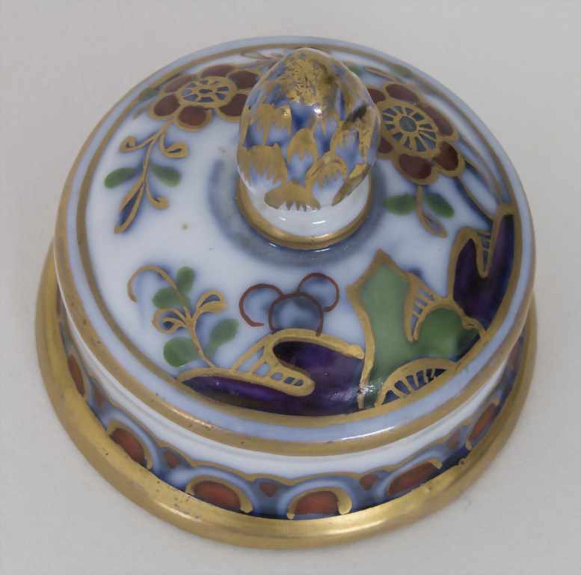 Teedose / A tea caddy, Meissen, um 1740Material: Porzellan, polychrom bemalt, glasiert,Marke: - Bild 3 aus 12